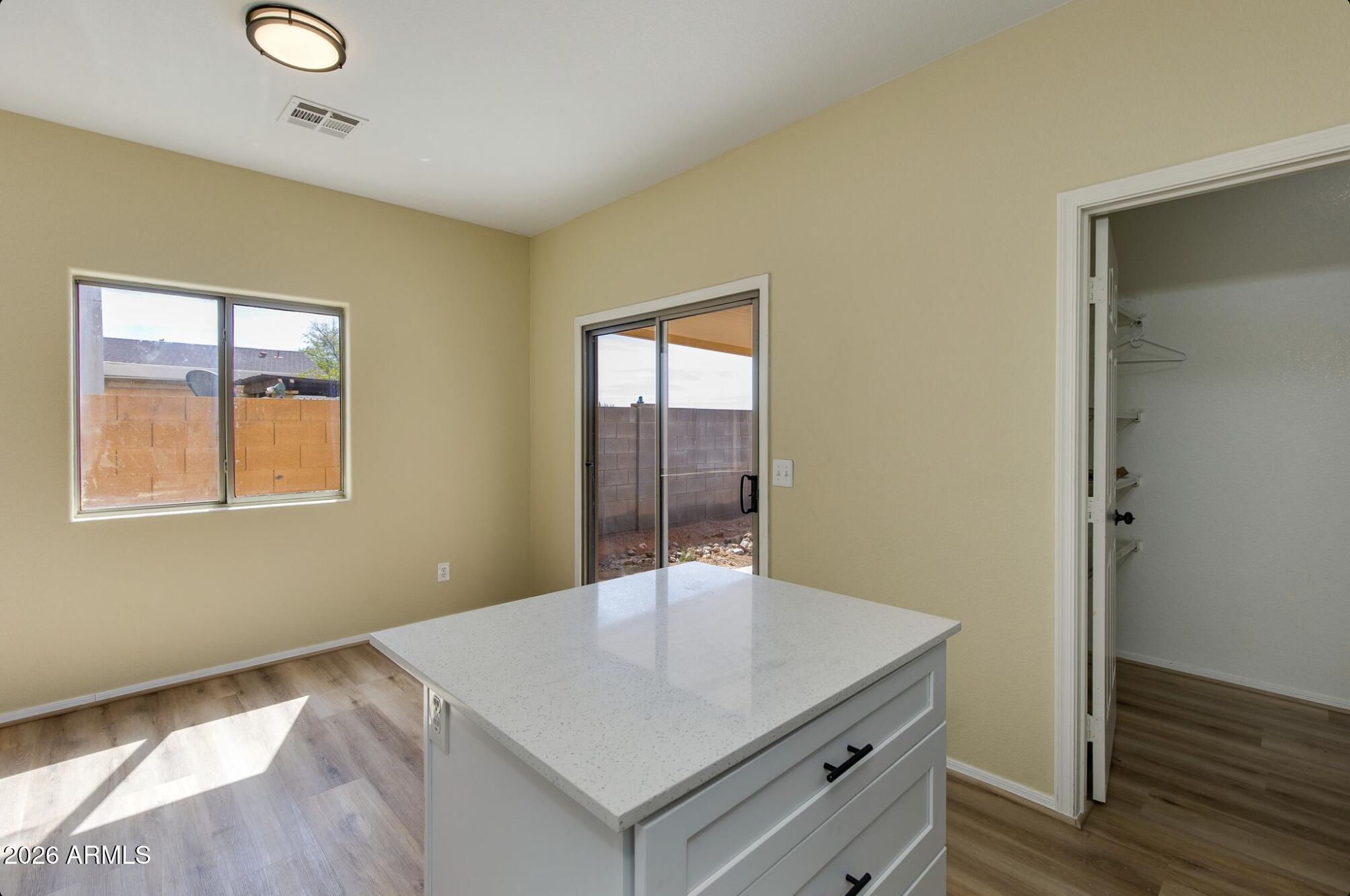 5609 E Lush Vista View