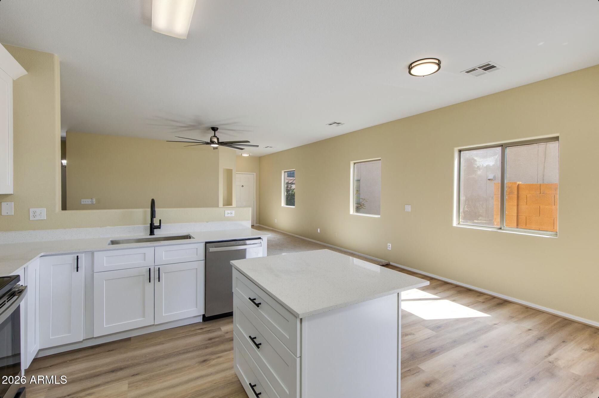 5609 E Lush Vista View