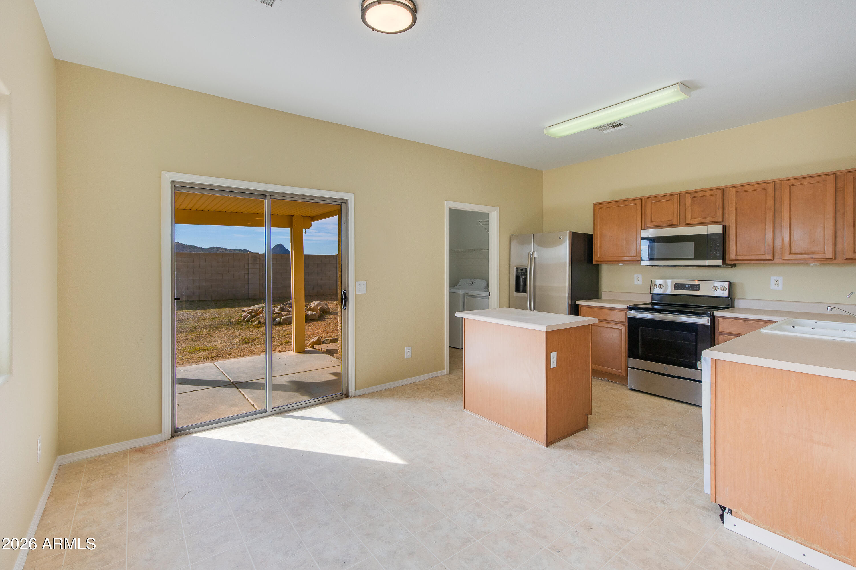 5609 E Lush Vista View