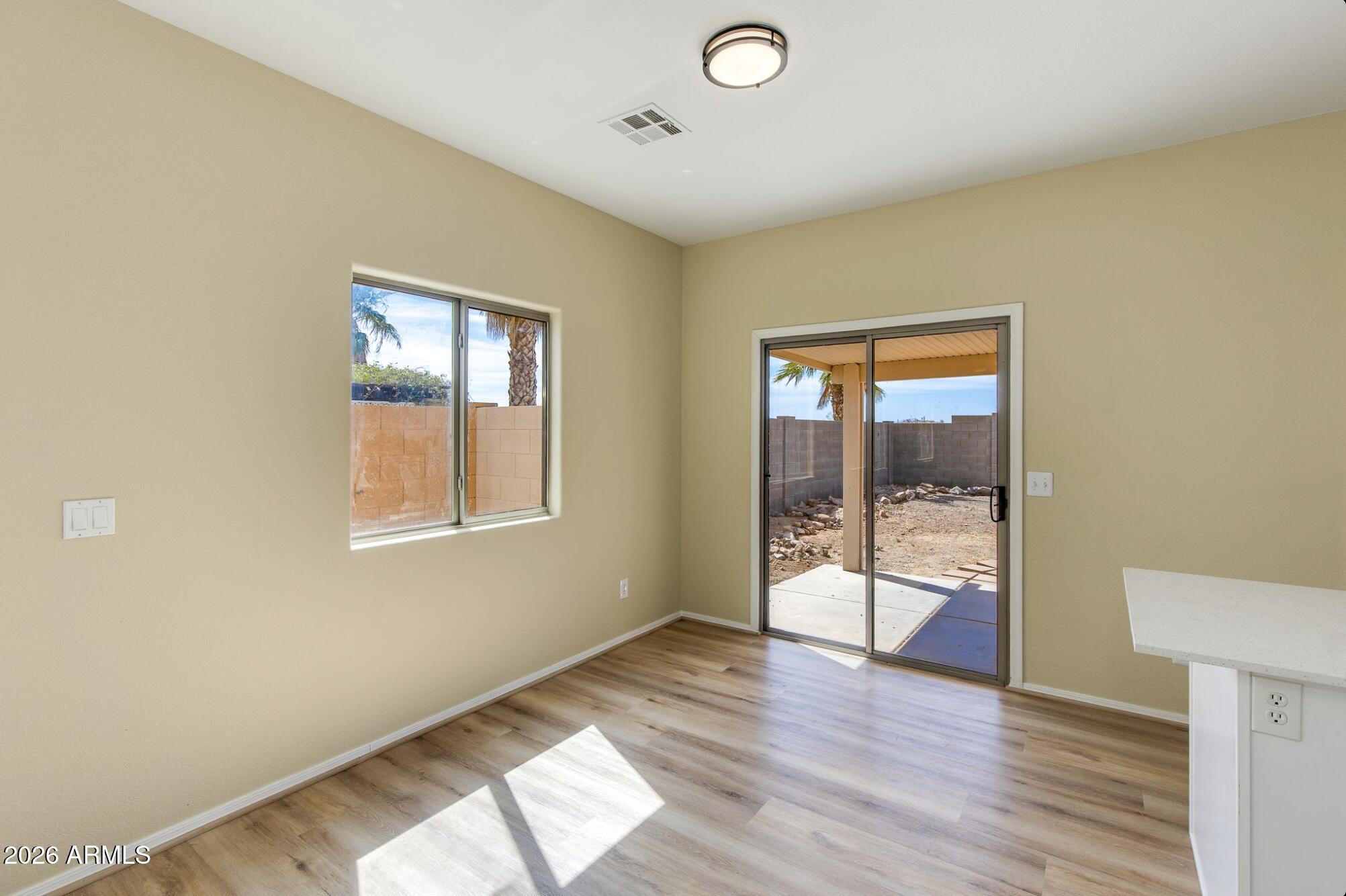 5609 E Lush Vista View