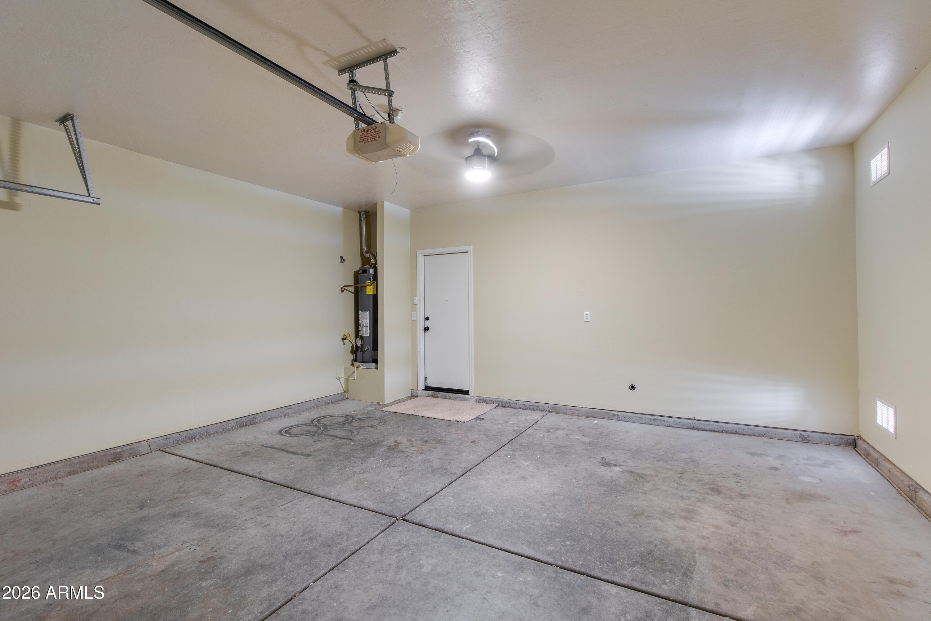 5609 E Lush Vista View