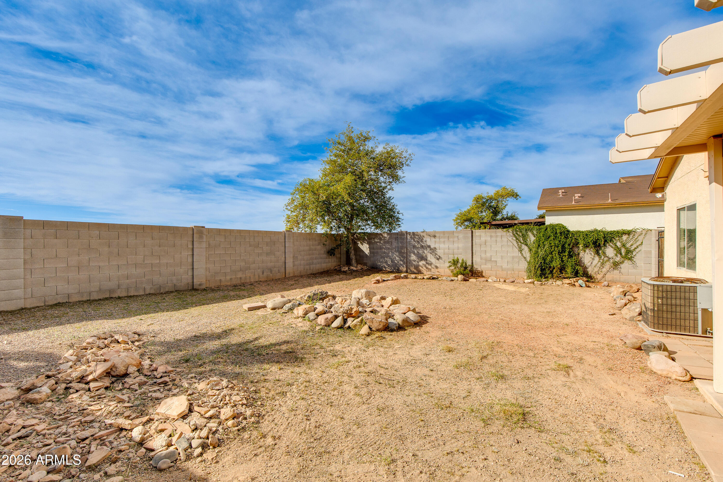 5609 E Lush Vista View