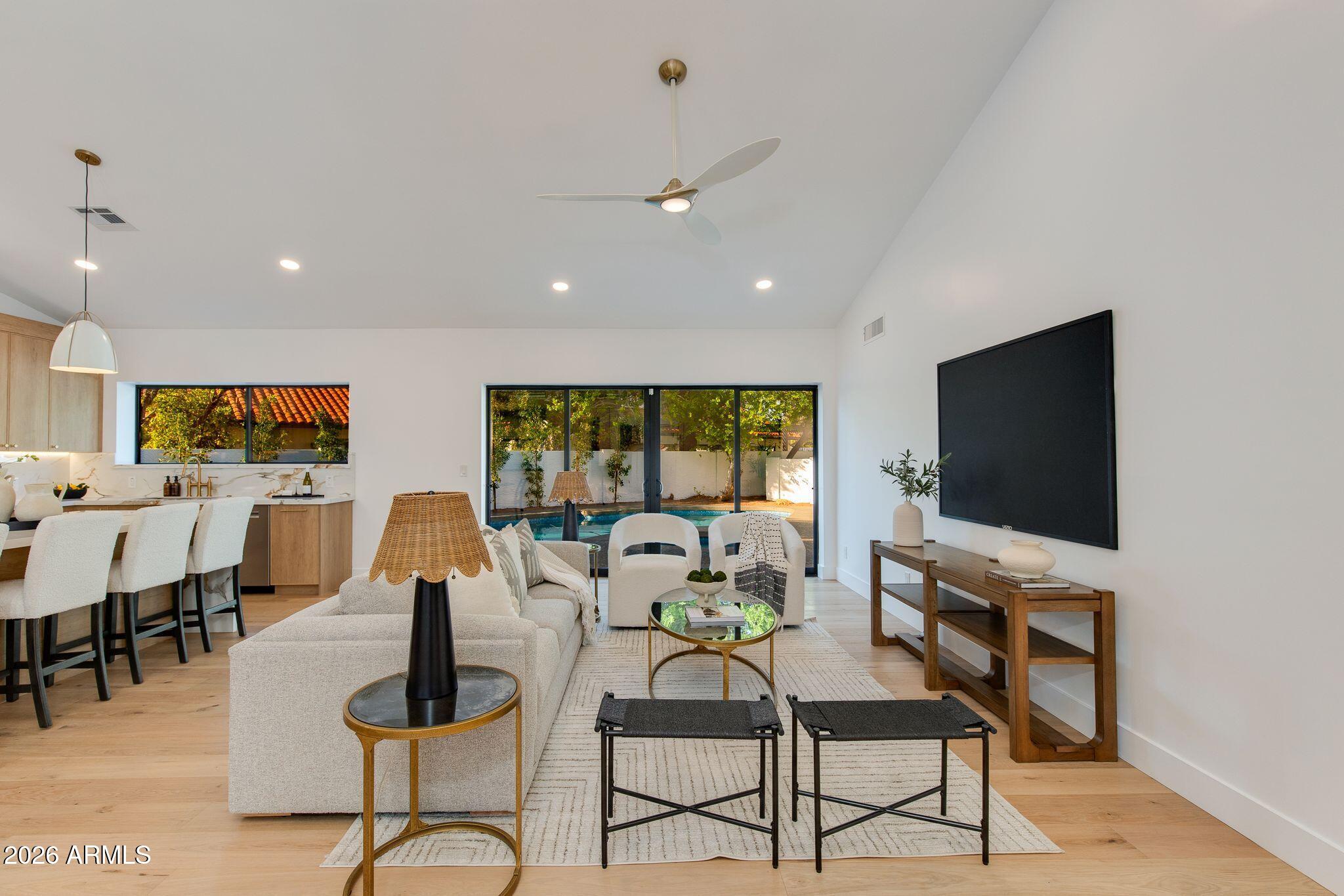 10580 E BELLA VISTA Drive