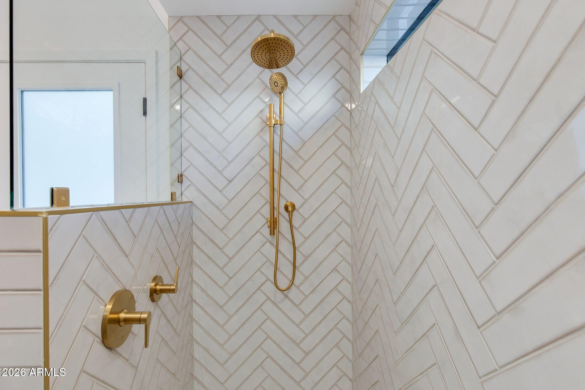 10580 E BELLA VISTA Drive