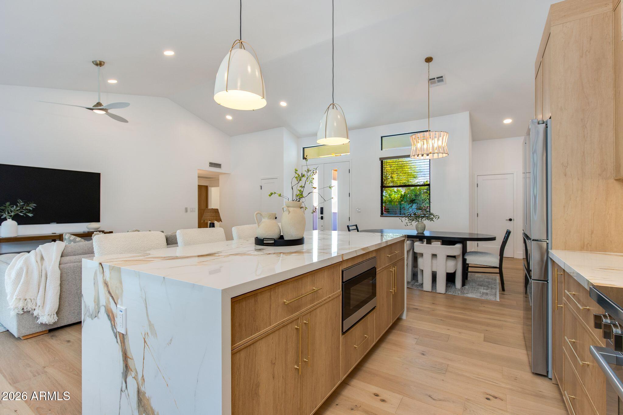 10580 E BELLA VISTA Drive