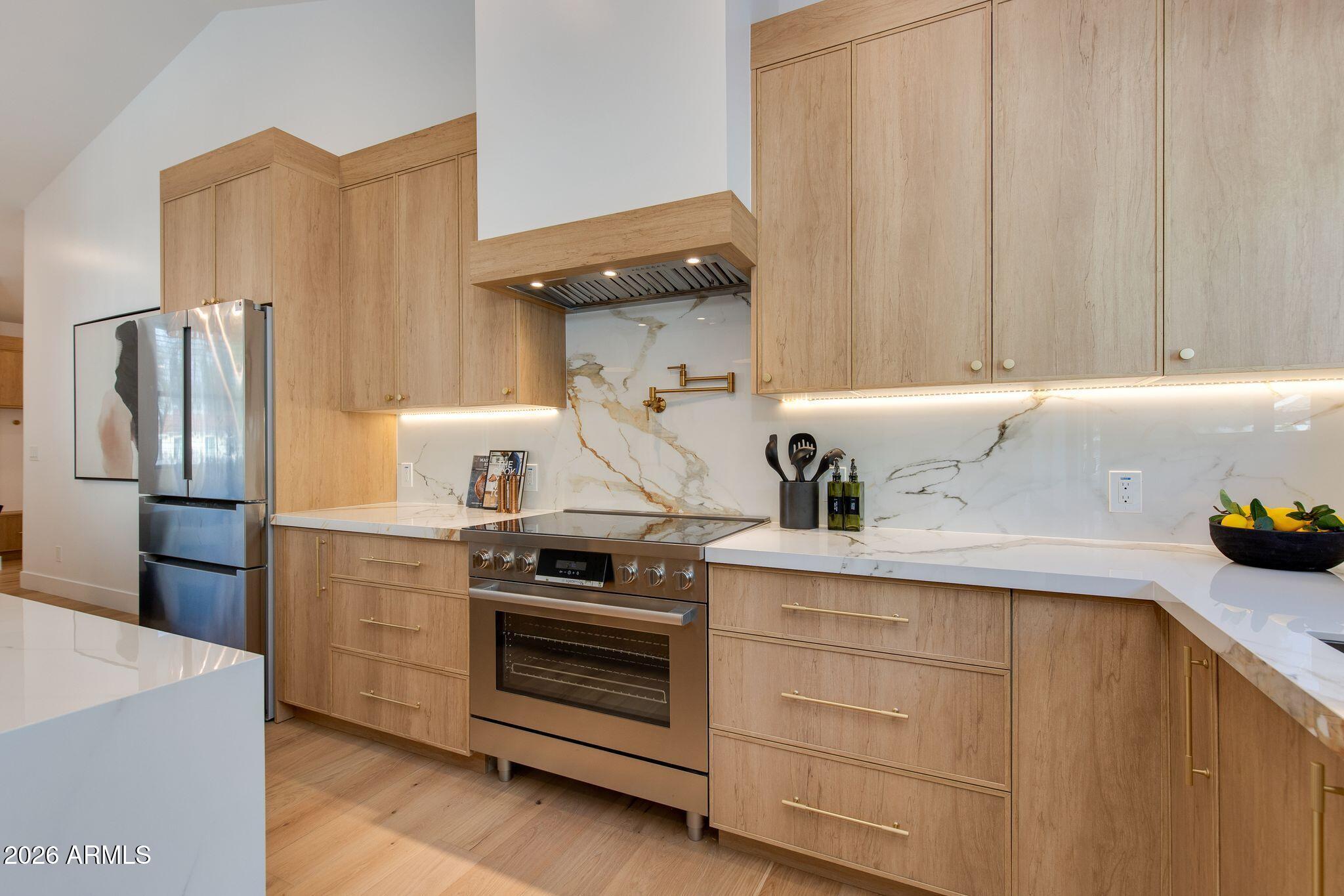 10580 E BELLA VISTA Drive