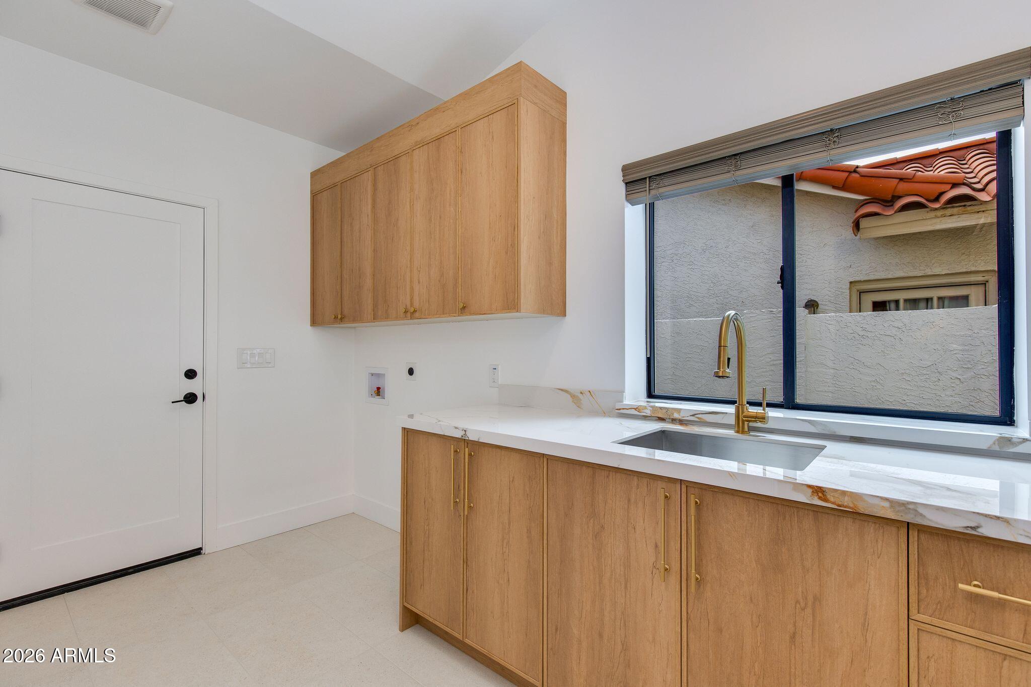 10580 E BELLA VISTA Drive