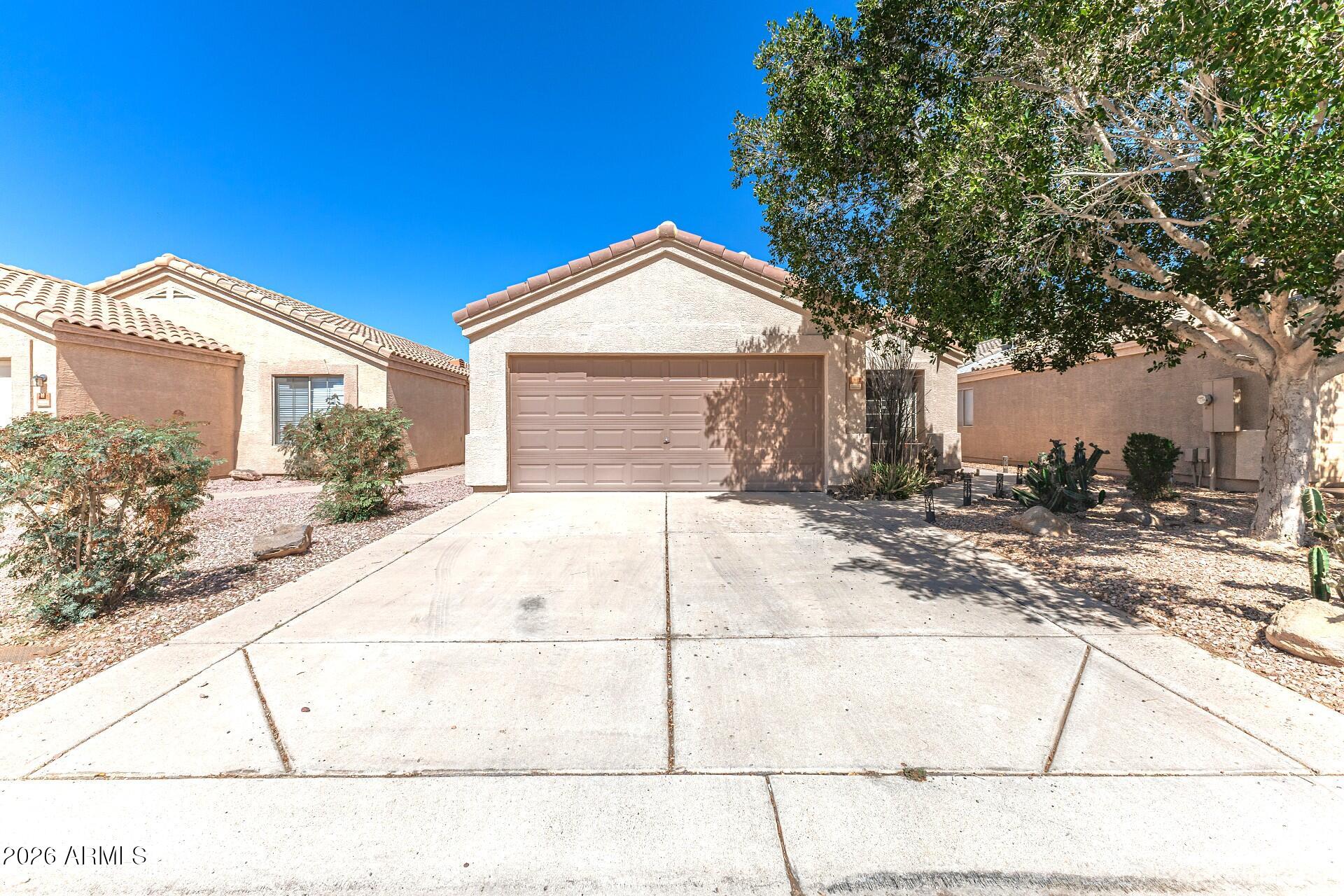 10922 E CAROL Avenue
