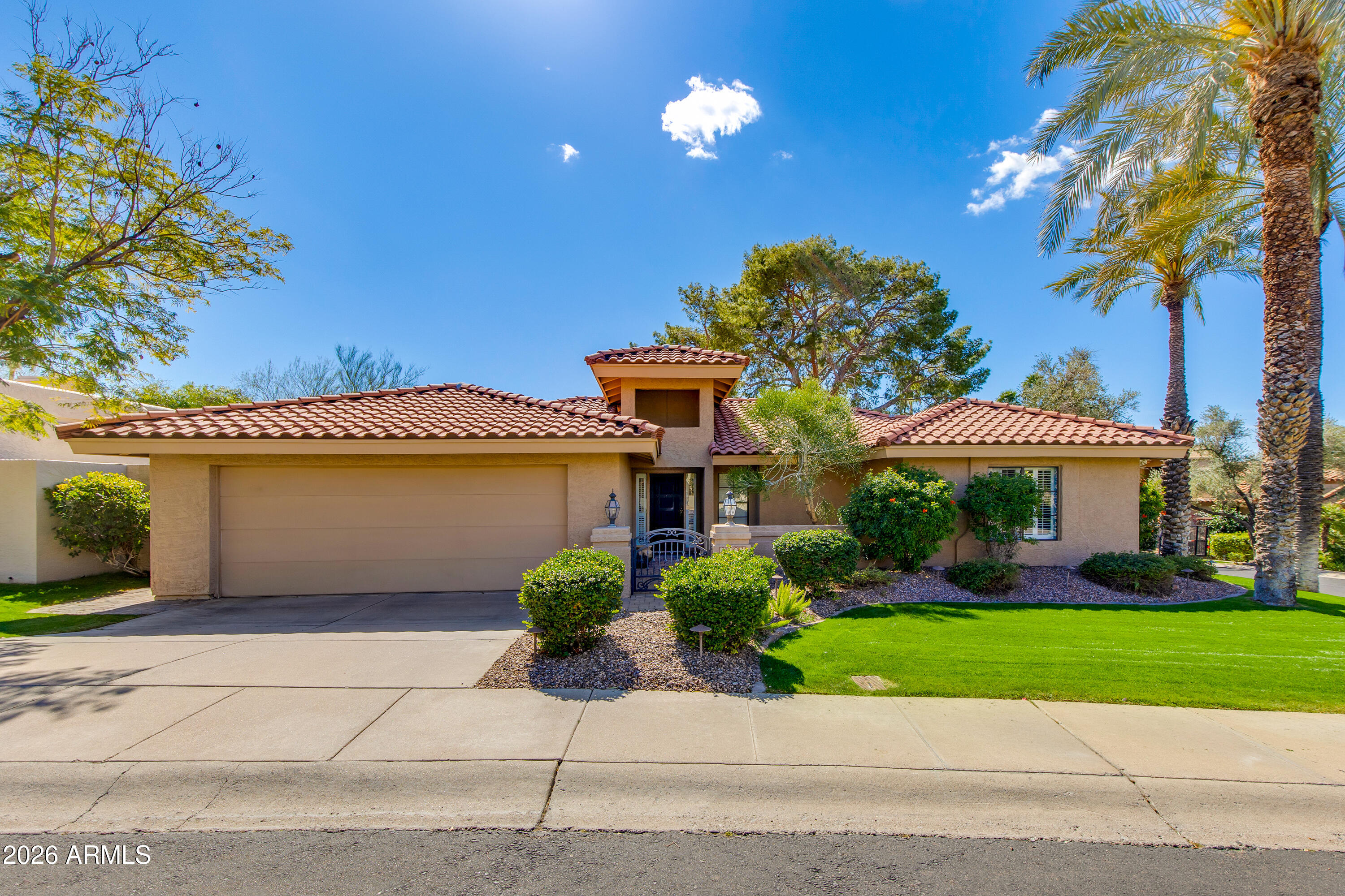 3101 E CLAREMONT Avenue