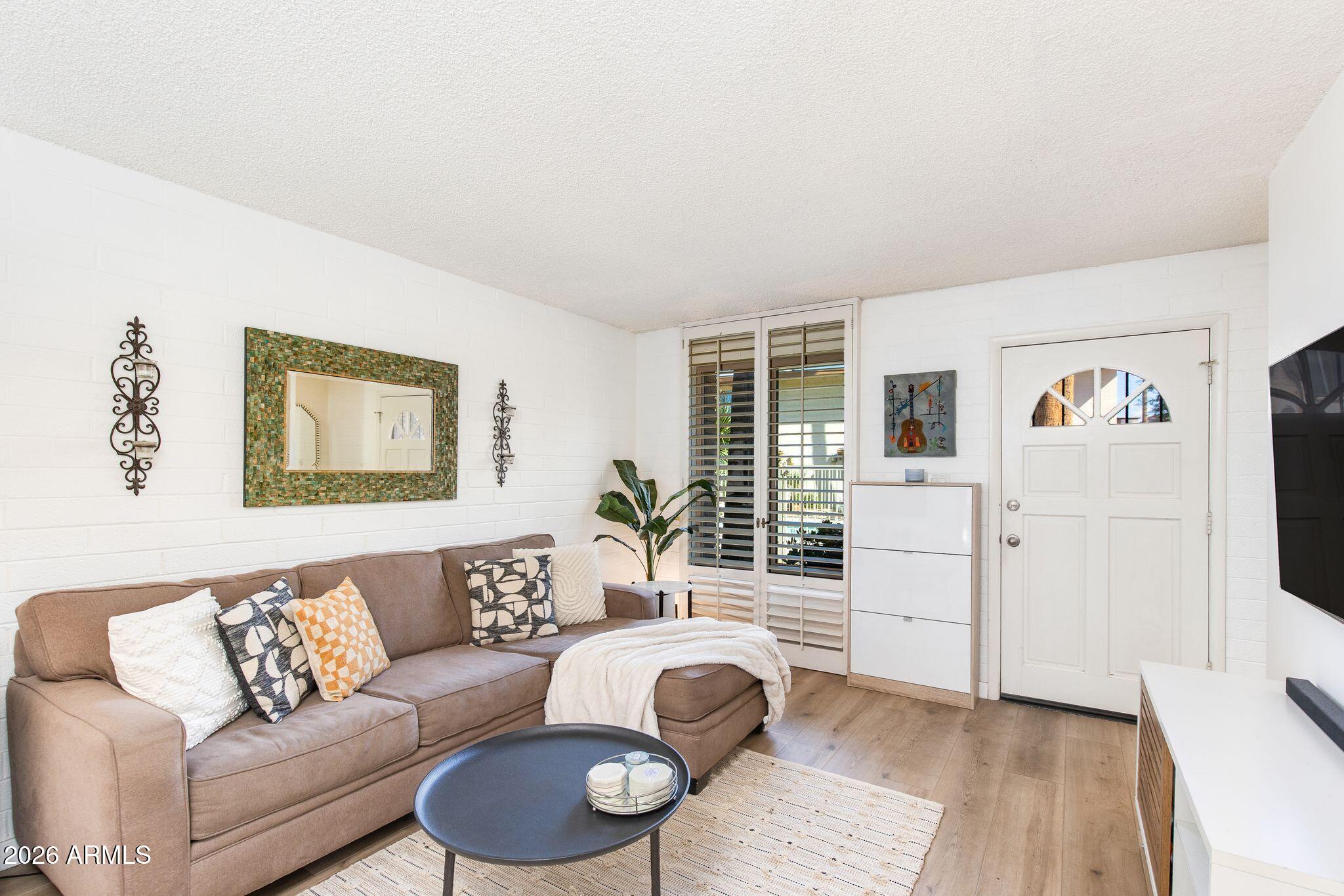 4846 N WOODMERE FAIRWAY 1