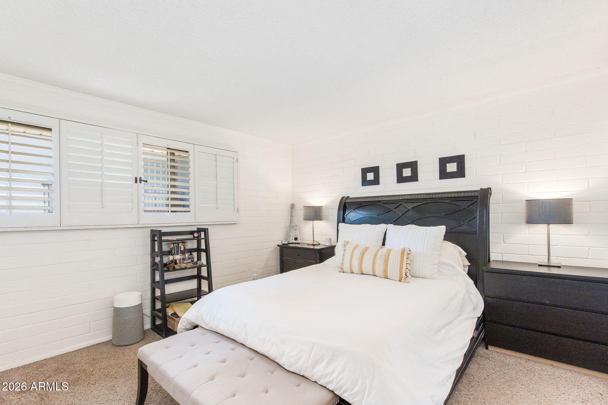 4846 N WOODMERE FAIRWAY 1