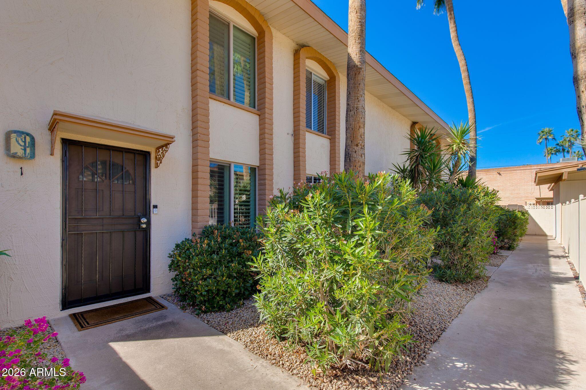 4846 N WOODMERE FAIRWAY 1