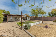 2429 E INDIANOLA Avenue