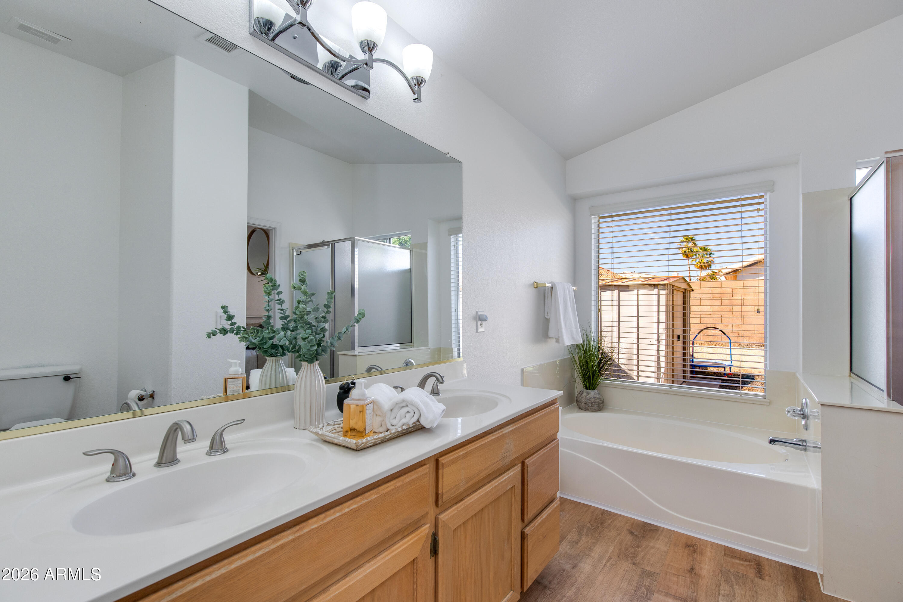 9750 W TONOPAH Drive