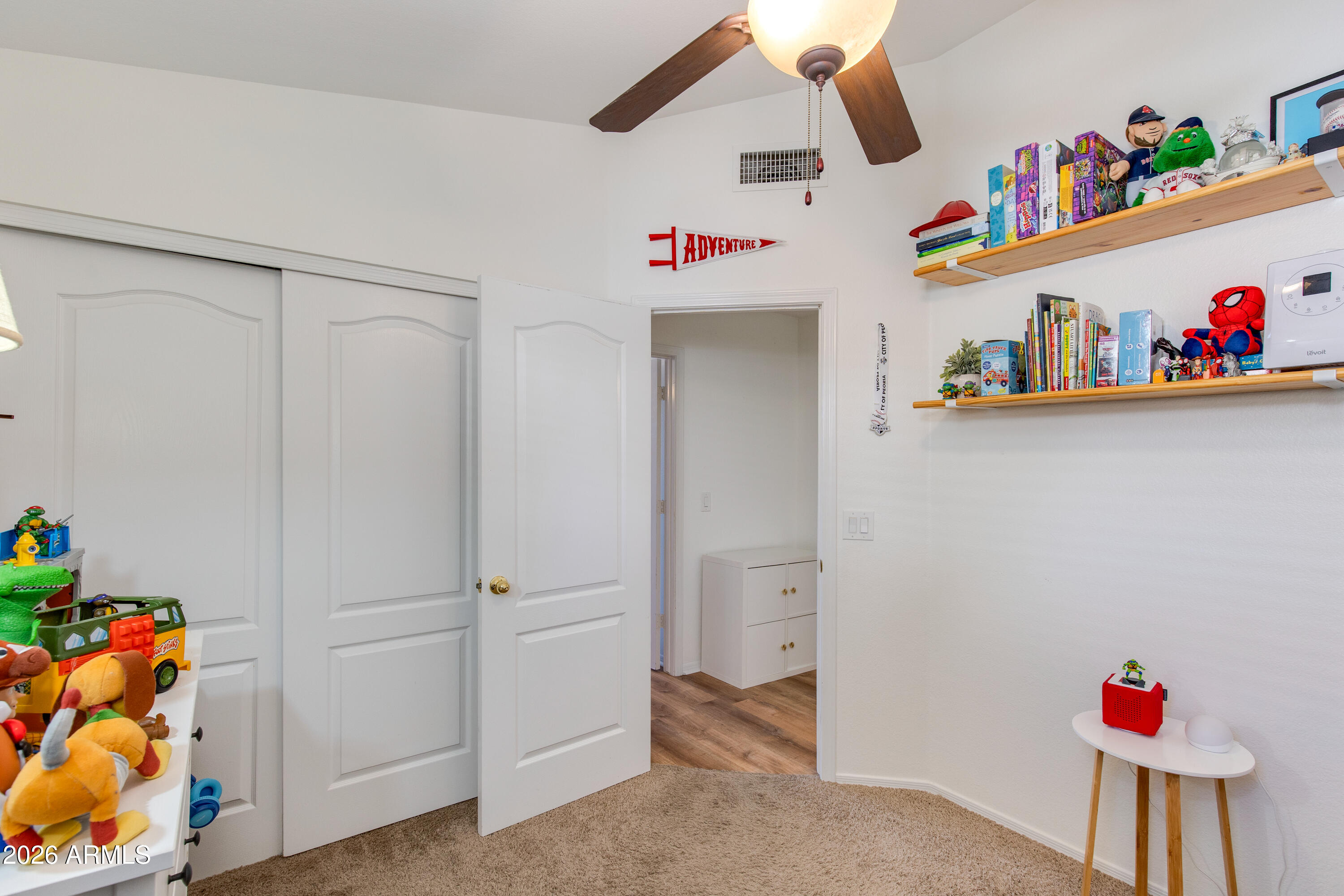 9750 W TONOPAH Drive