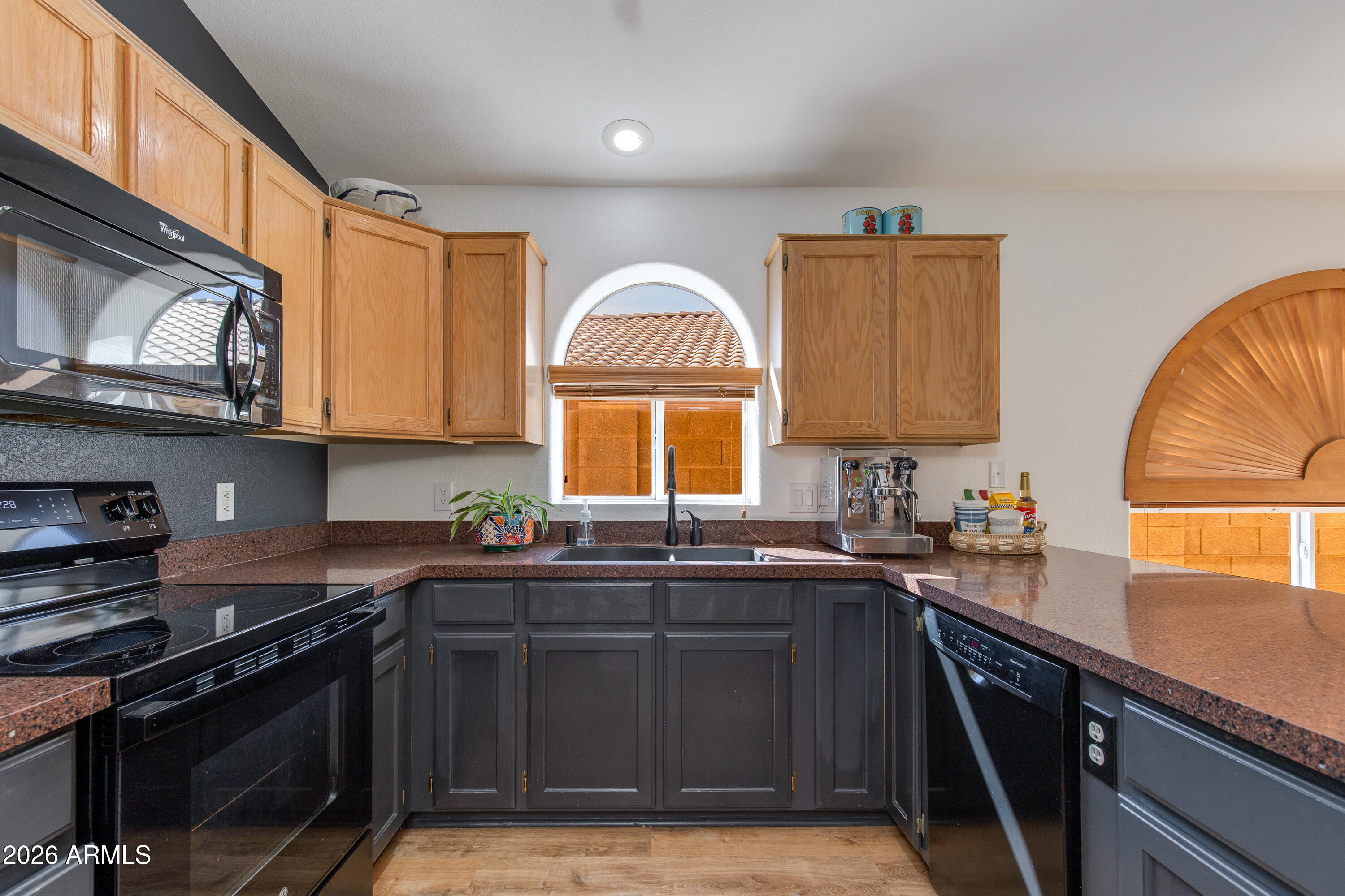 9750 W TONOPAH Drive