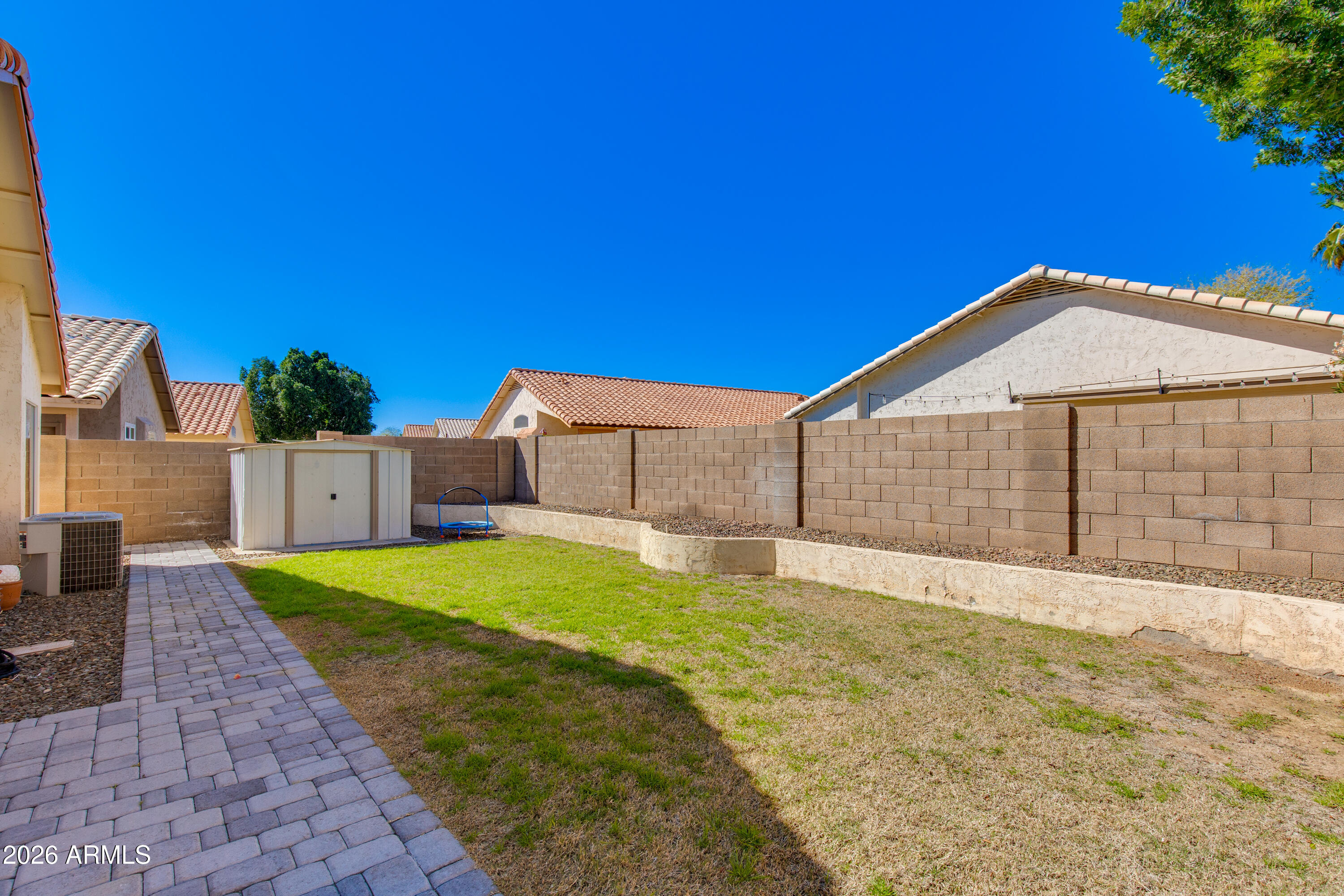 9750 W TONOPAH Drive