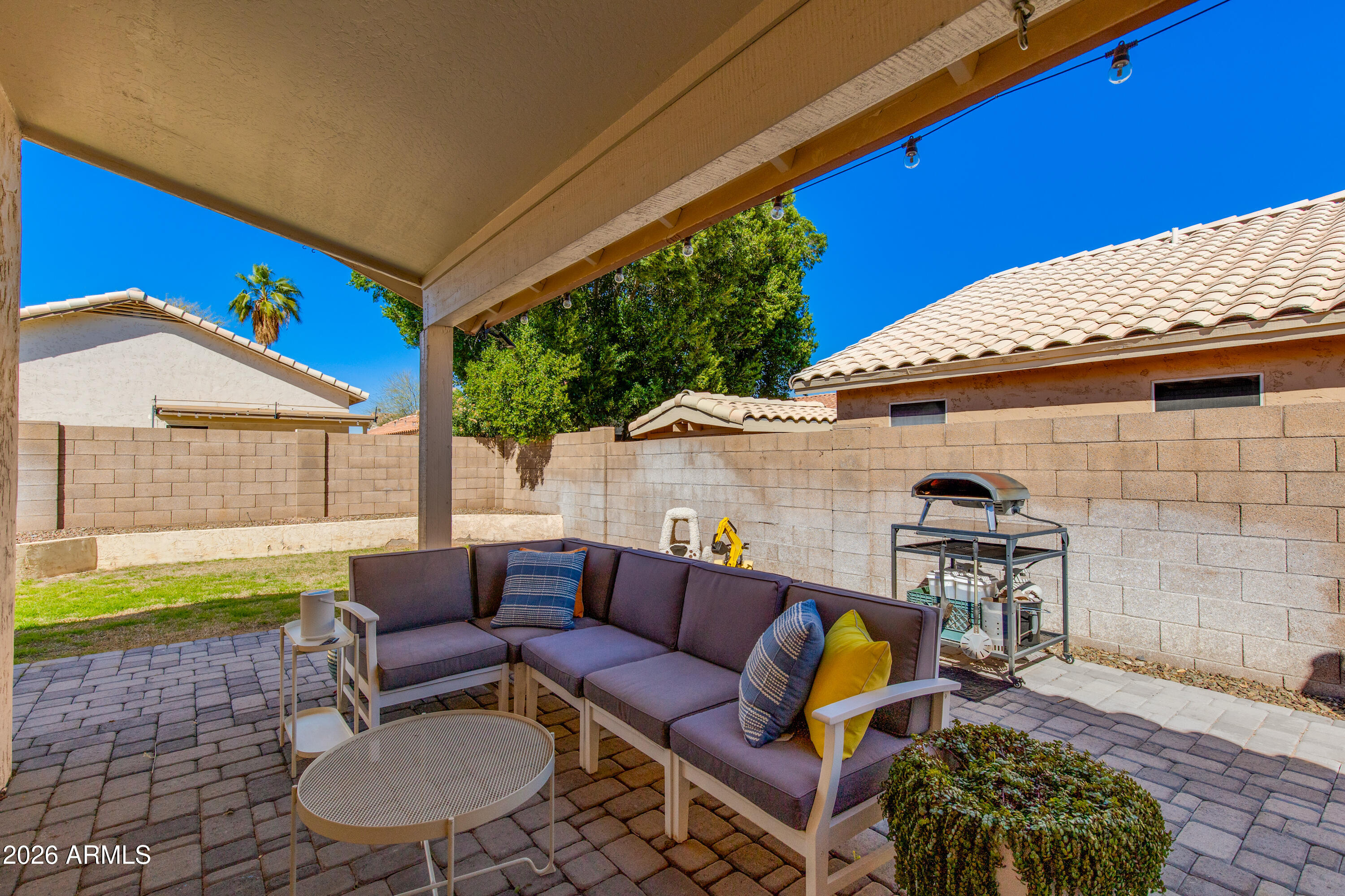 9750 W TONOPAH Drive