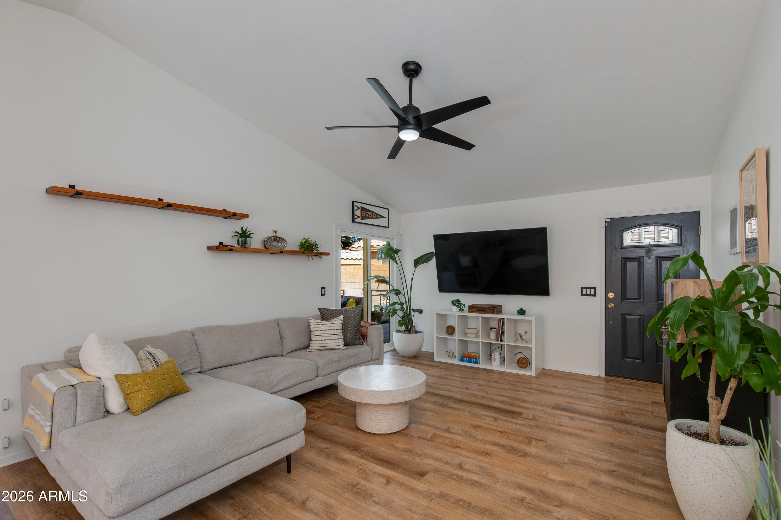 9750 W TONOPAH Drive