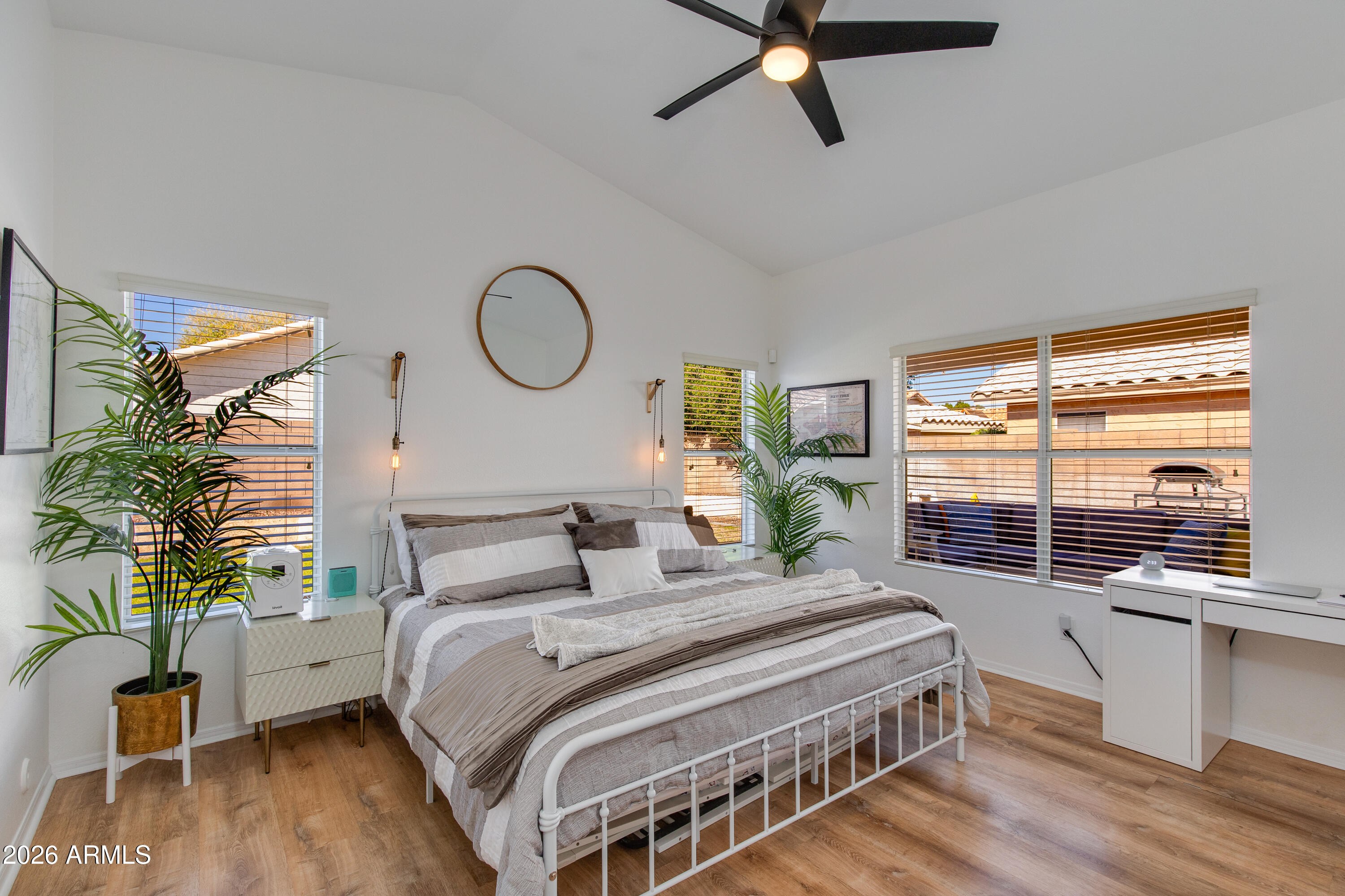 9750 W TONOPAH Drive