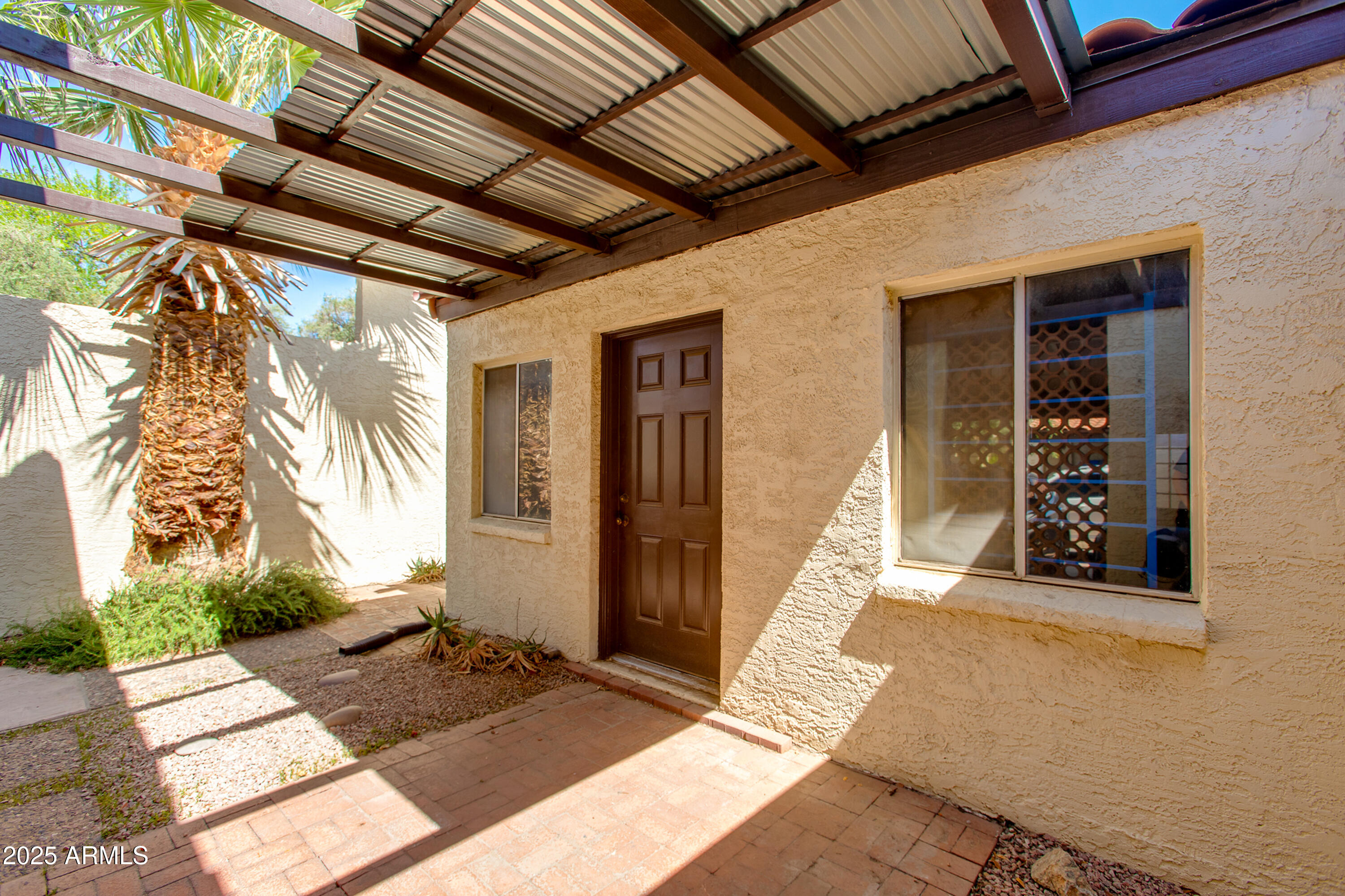 6 E MANZANITA Drive