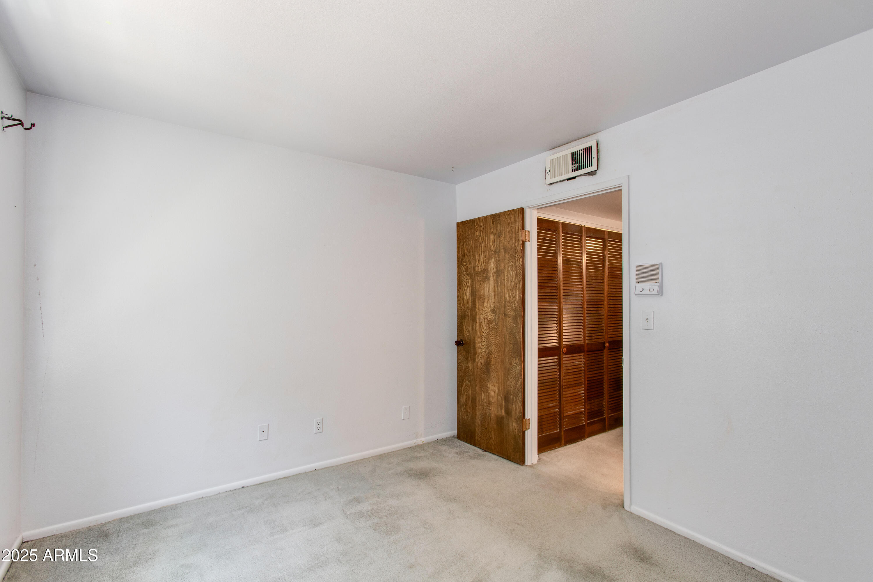 6 E MANZANITA Drive