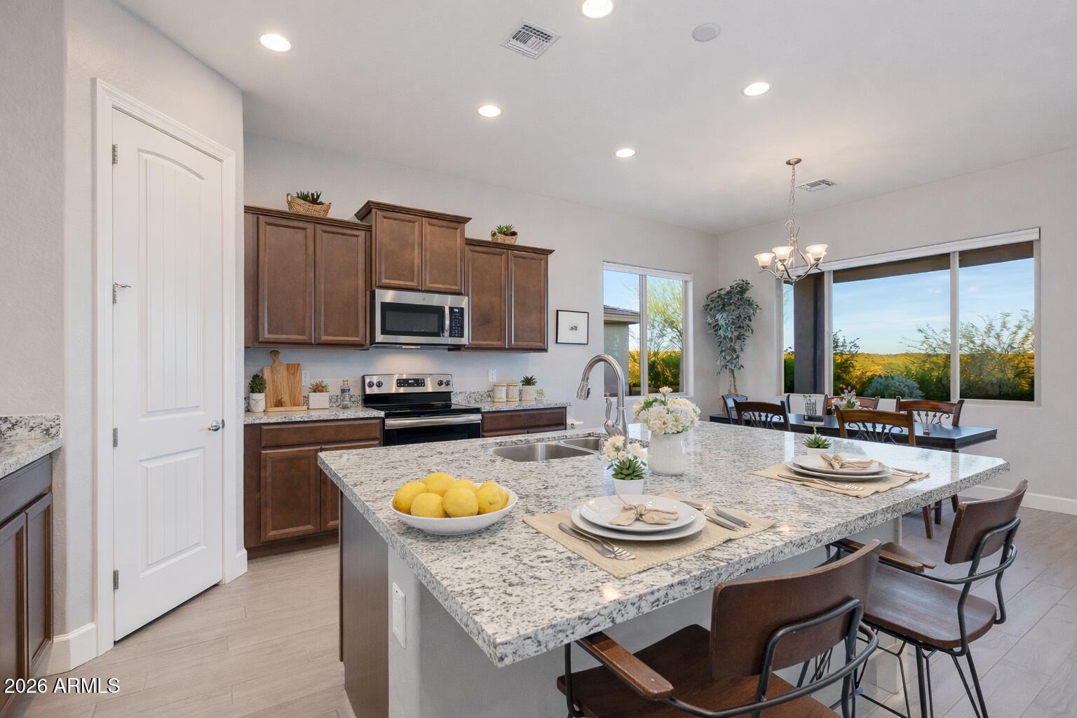 3075 TAPADEROS Drive