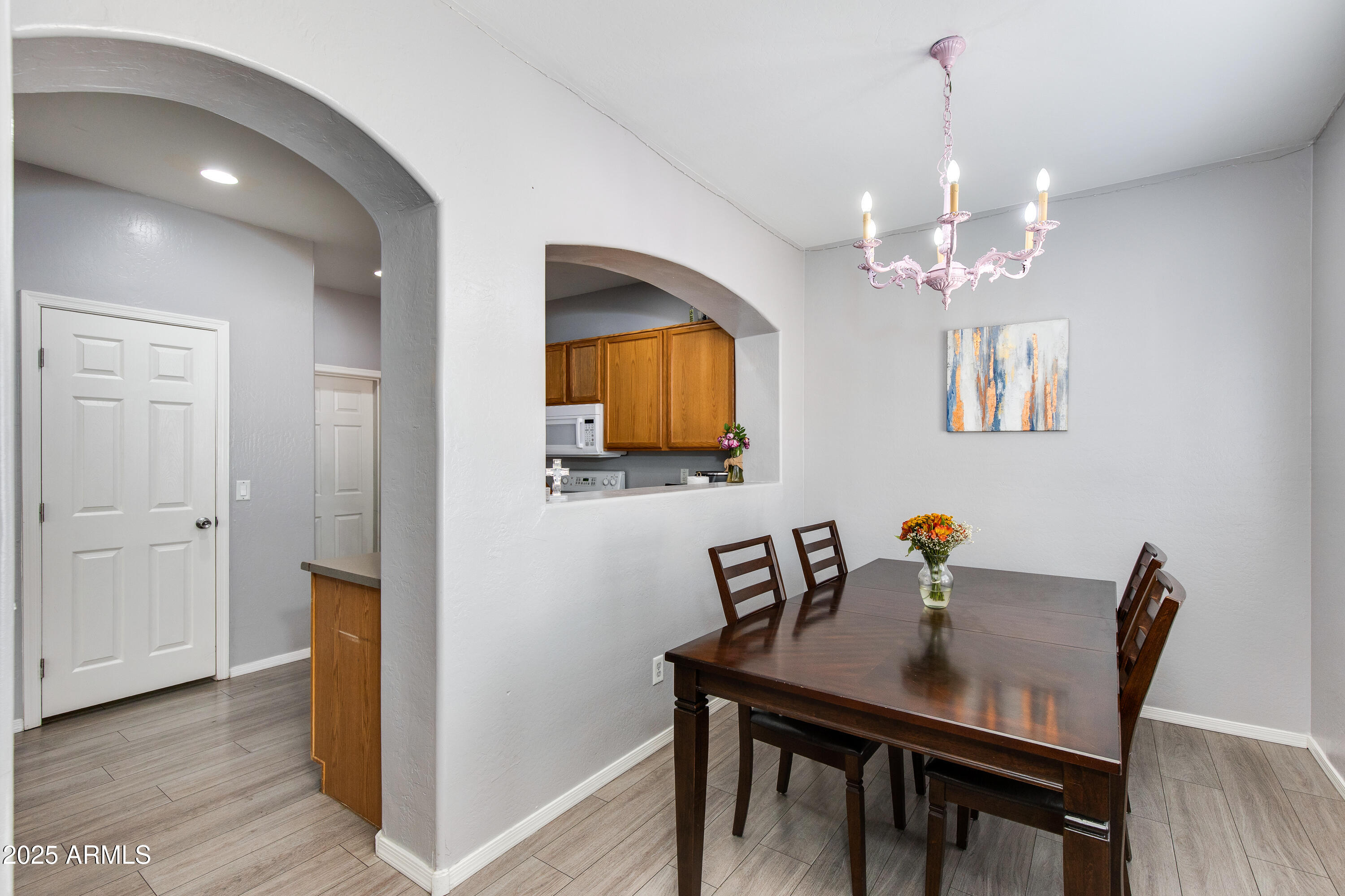 6626 W LAUREL Avenue