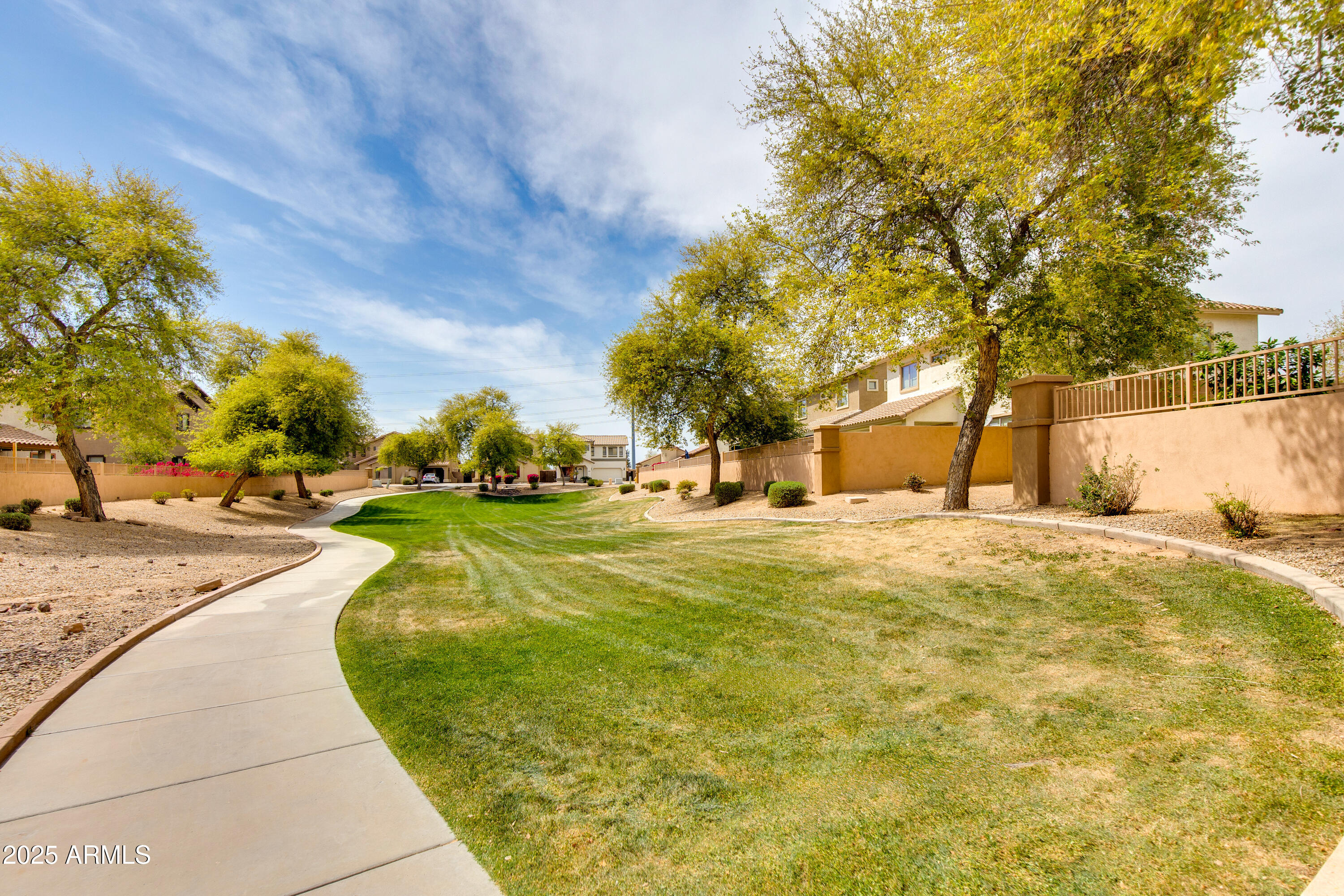 6626 W LAUREL Avenue