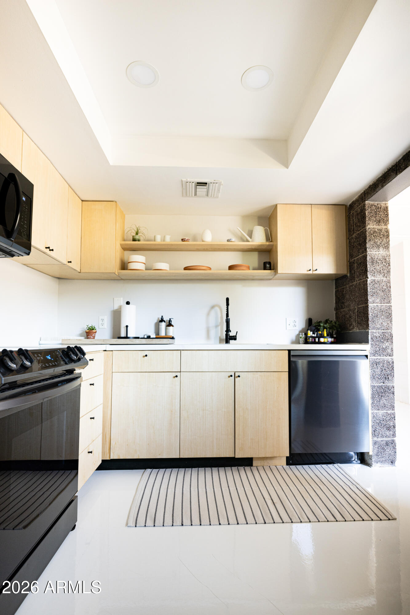 4201 E CAMELBACK Road 91