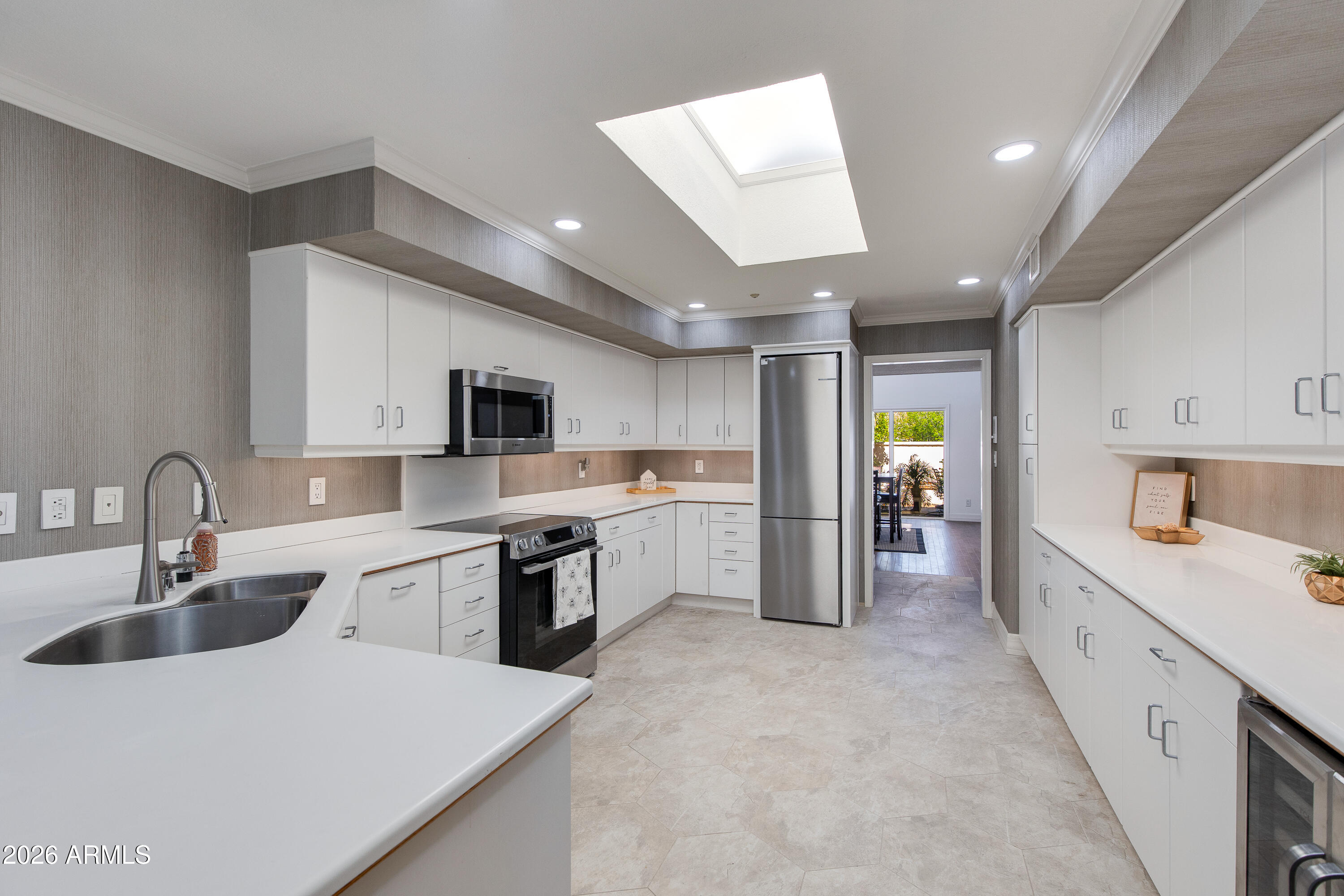 2626 E ARIZONA BILTMORE Circle 40