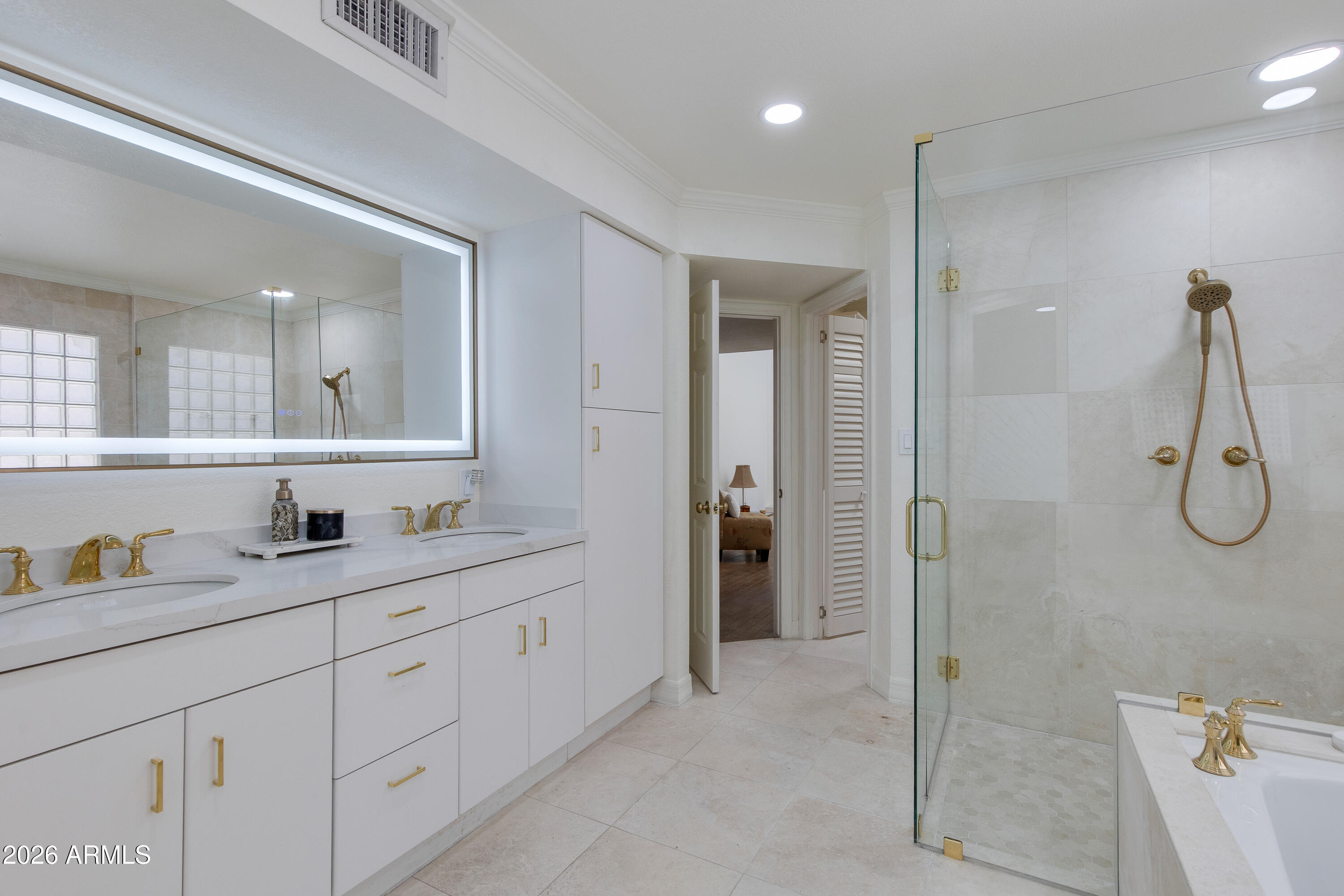 2626 E ARIZONA BILTMORE Circle 40