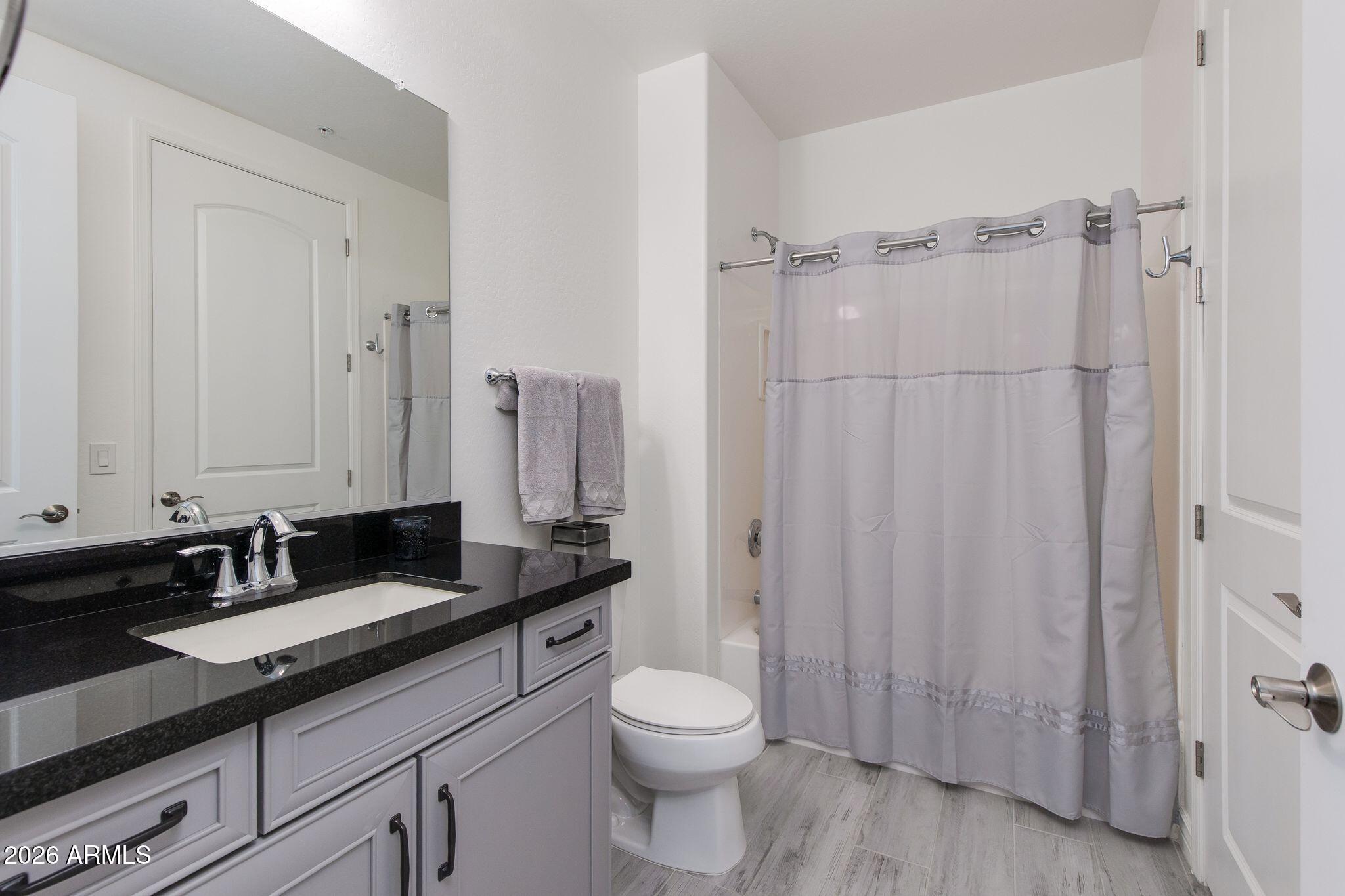 5100 E RANCHO PALOMA Drive 1002