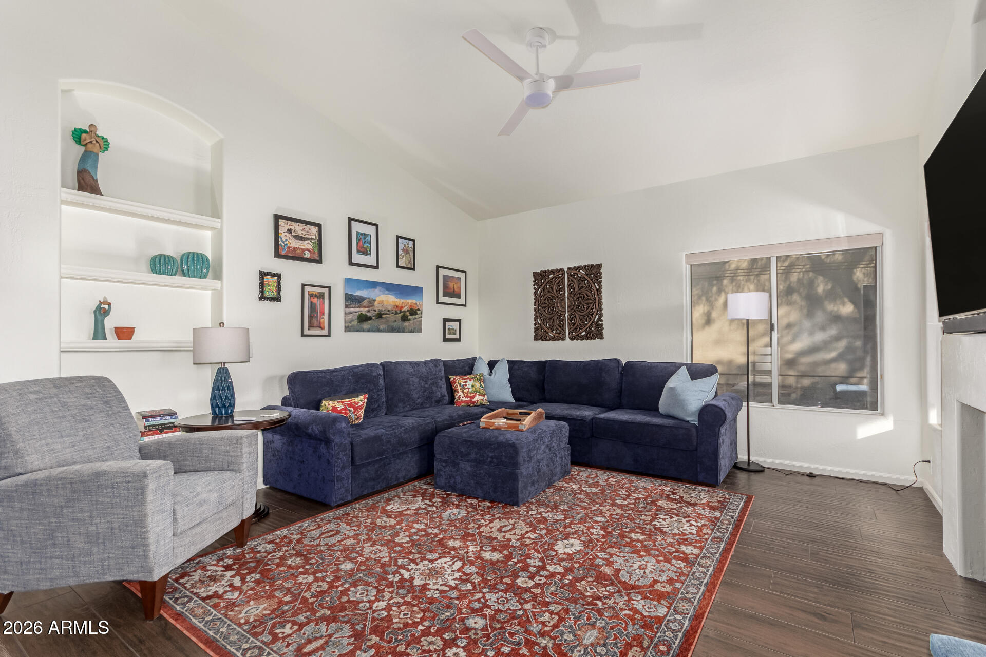 4721 E MORNING VISTA Lane