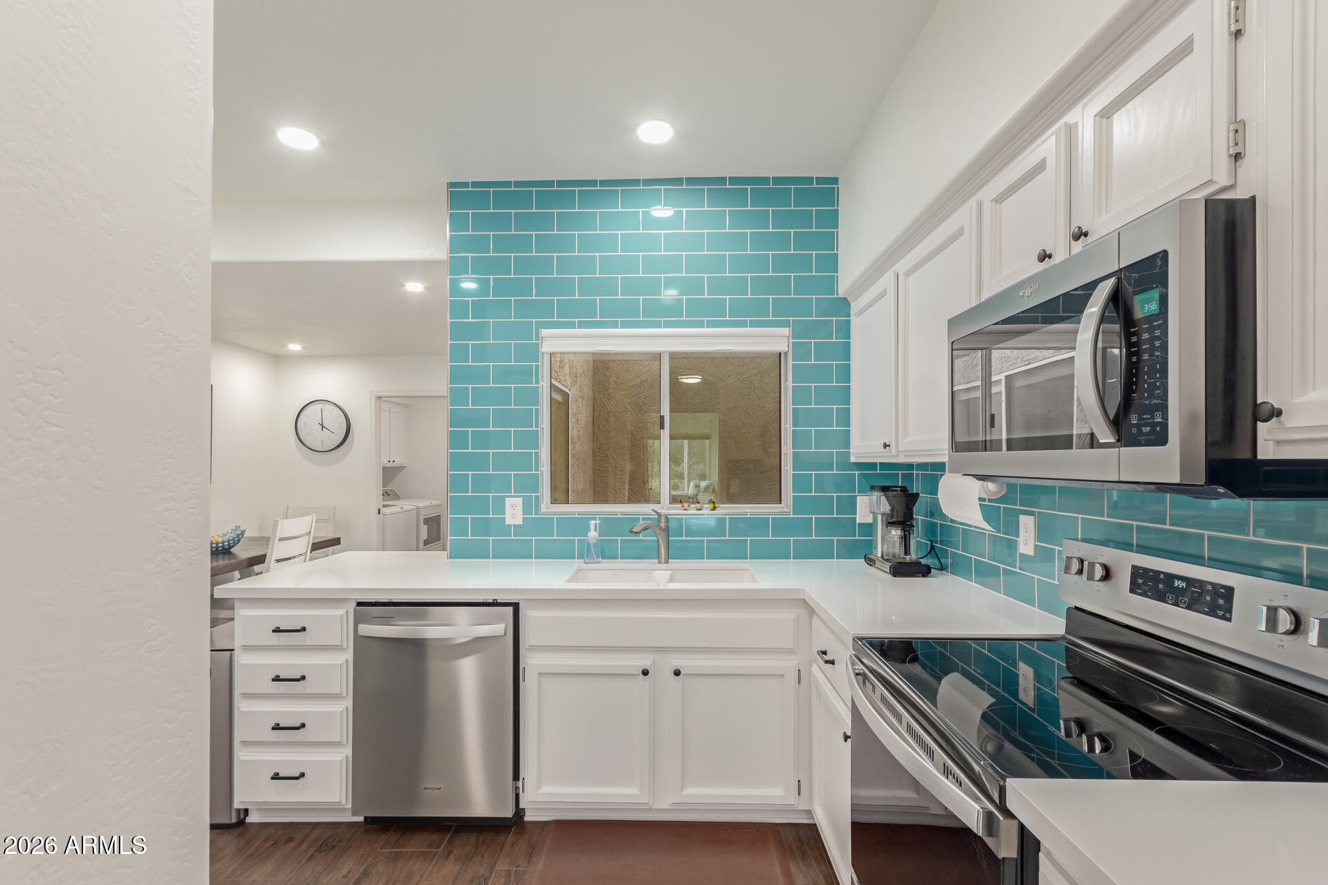 4721 E MORNING VISTA Lane