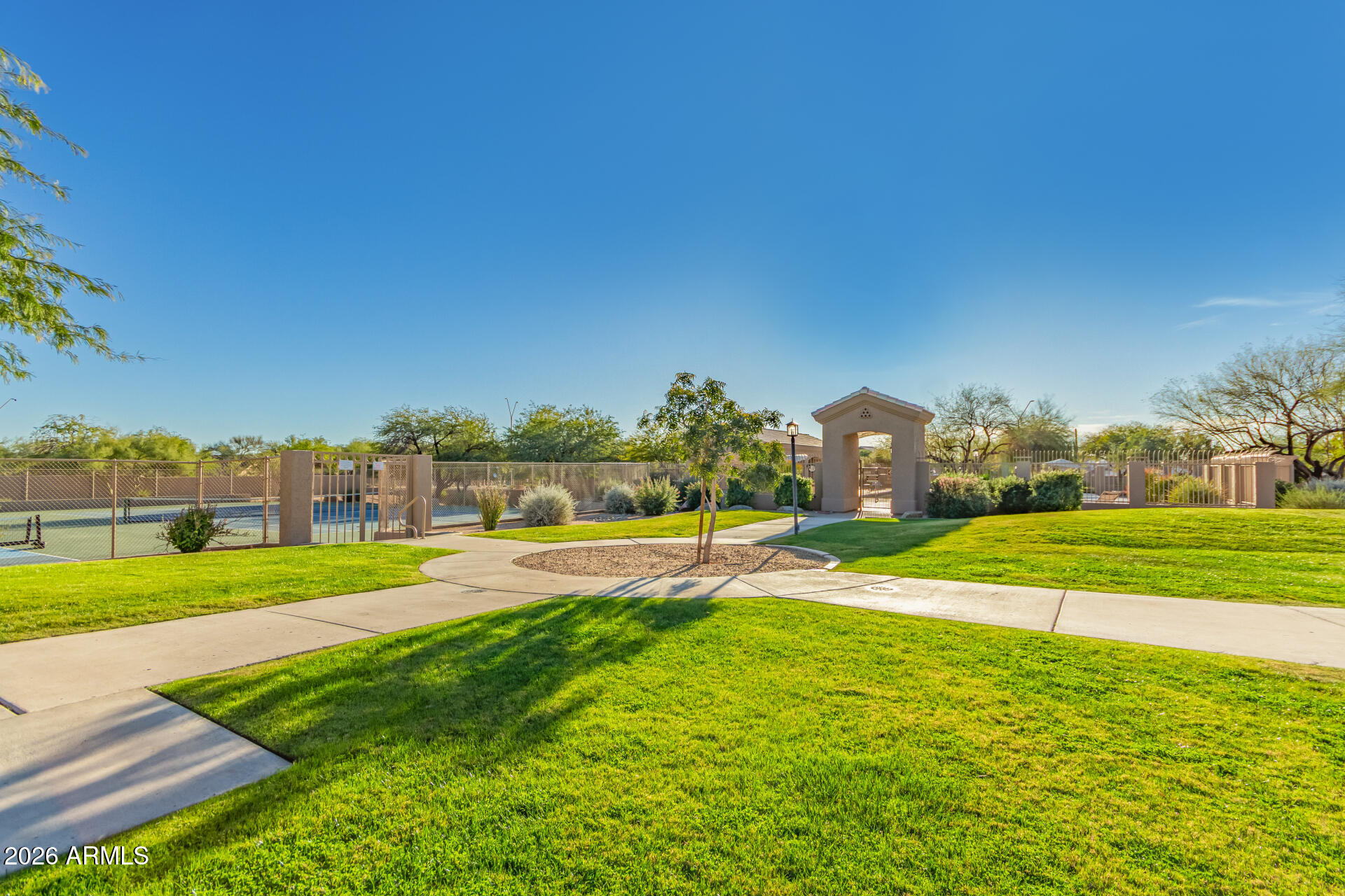 4721 E MORNING VISTA Lane