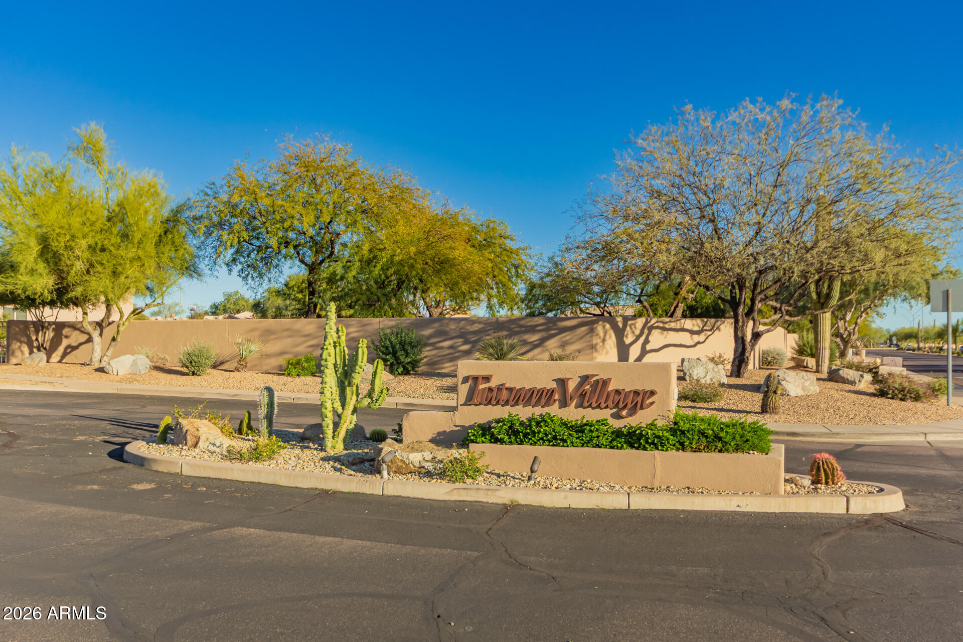 4721 E MORNING VISTA Lane