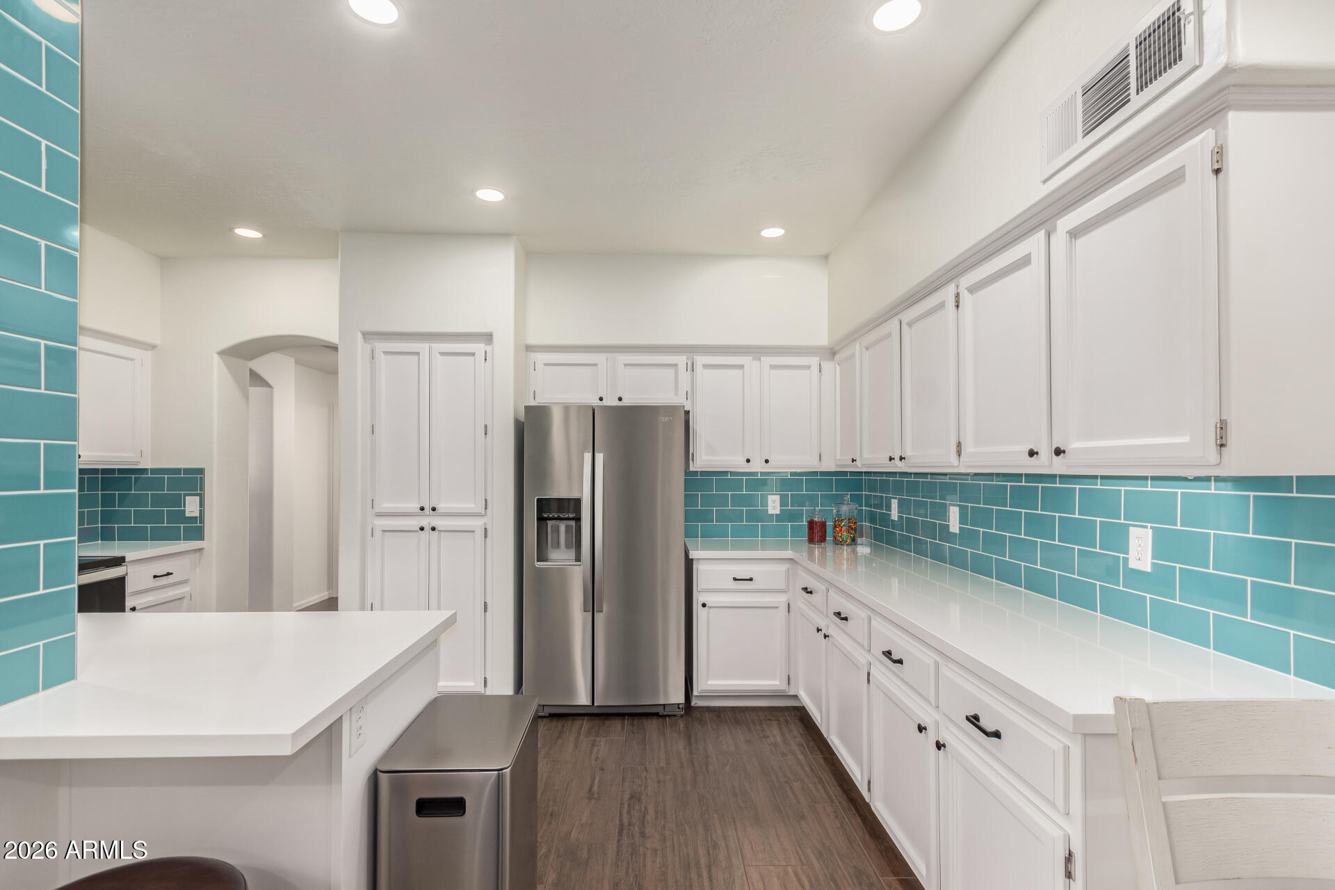 4721 E MORNING VISTA Lane