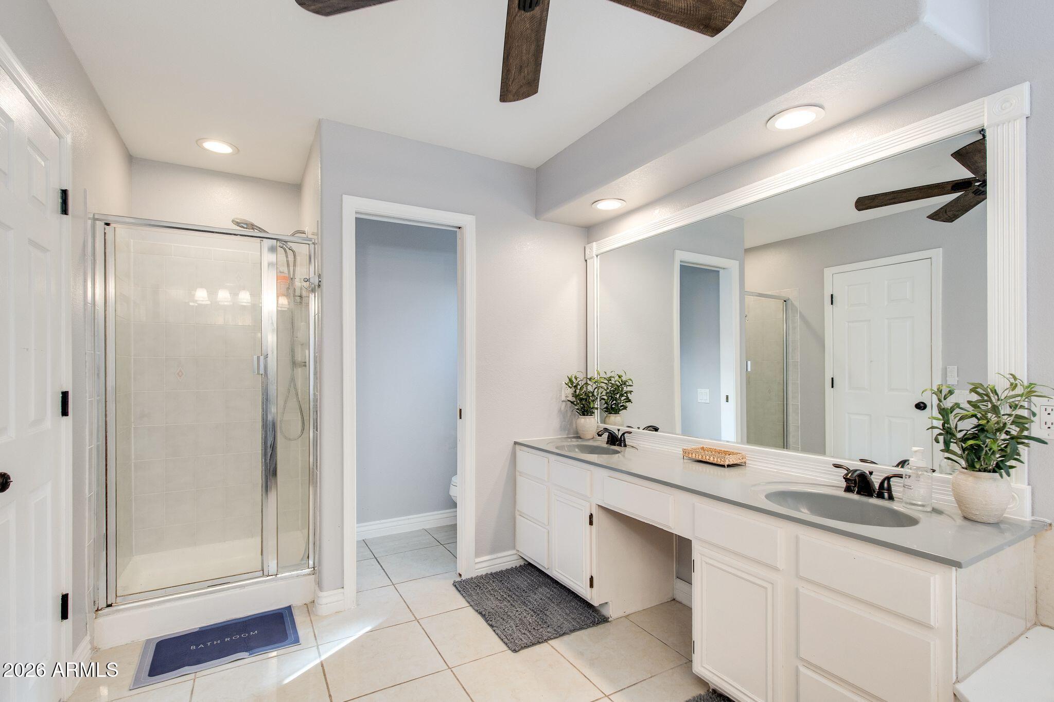 4250 E ENCINAS Avenue