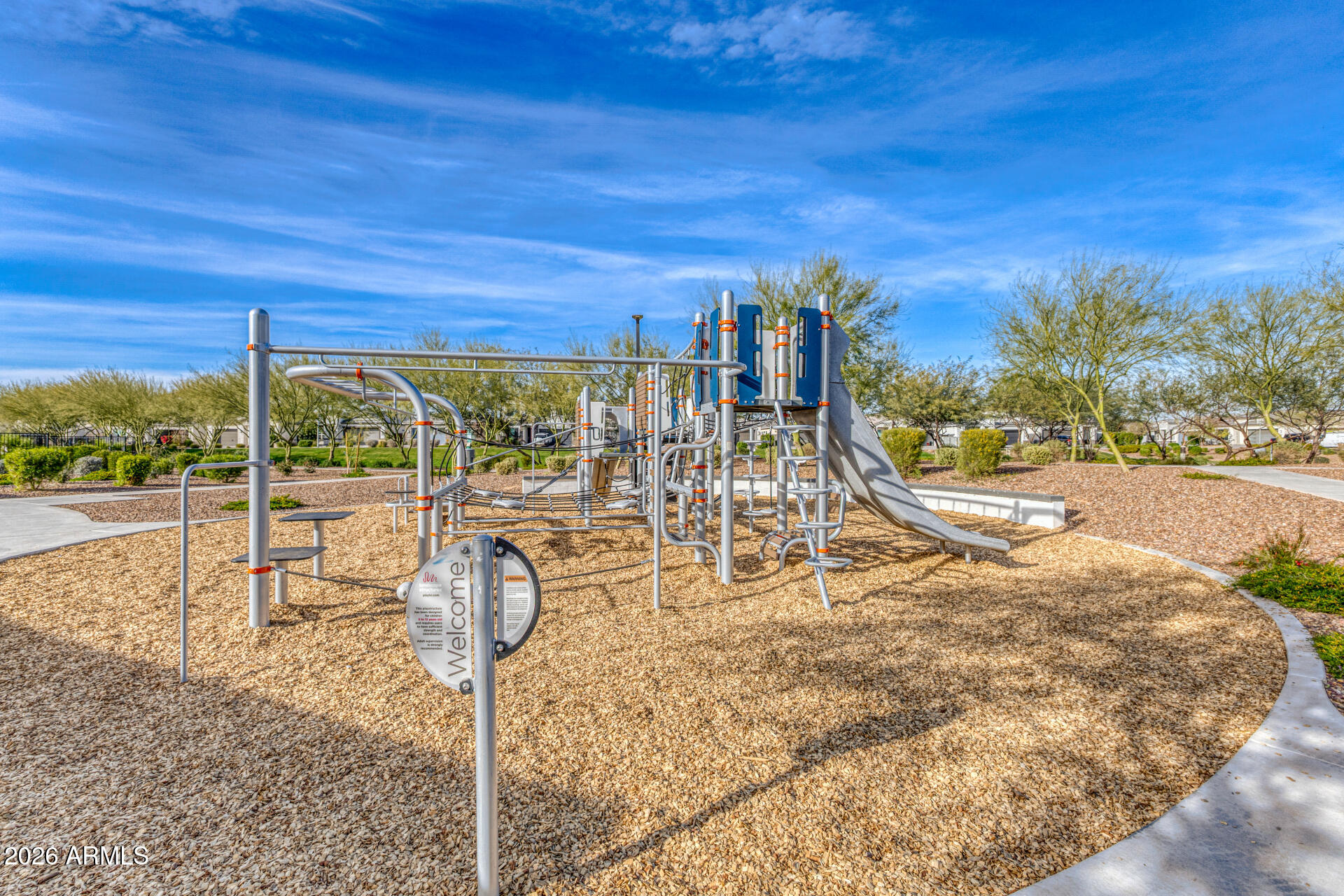 5022 E HARTFORD Avenue