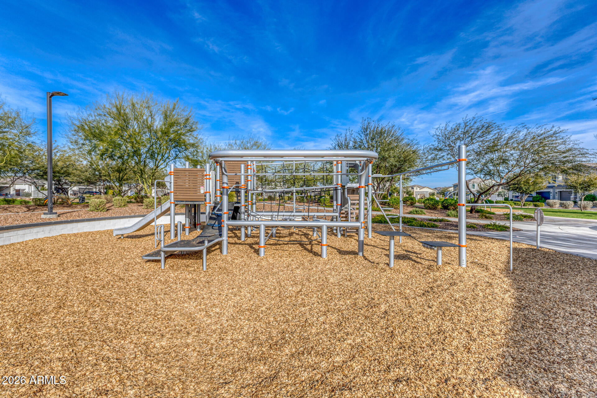 5022 E HARTFORD Avenue