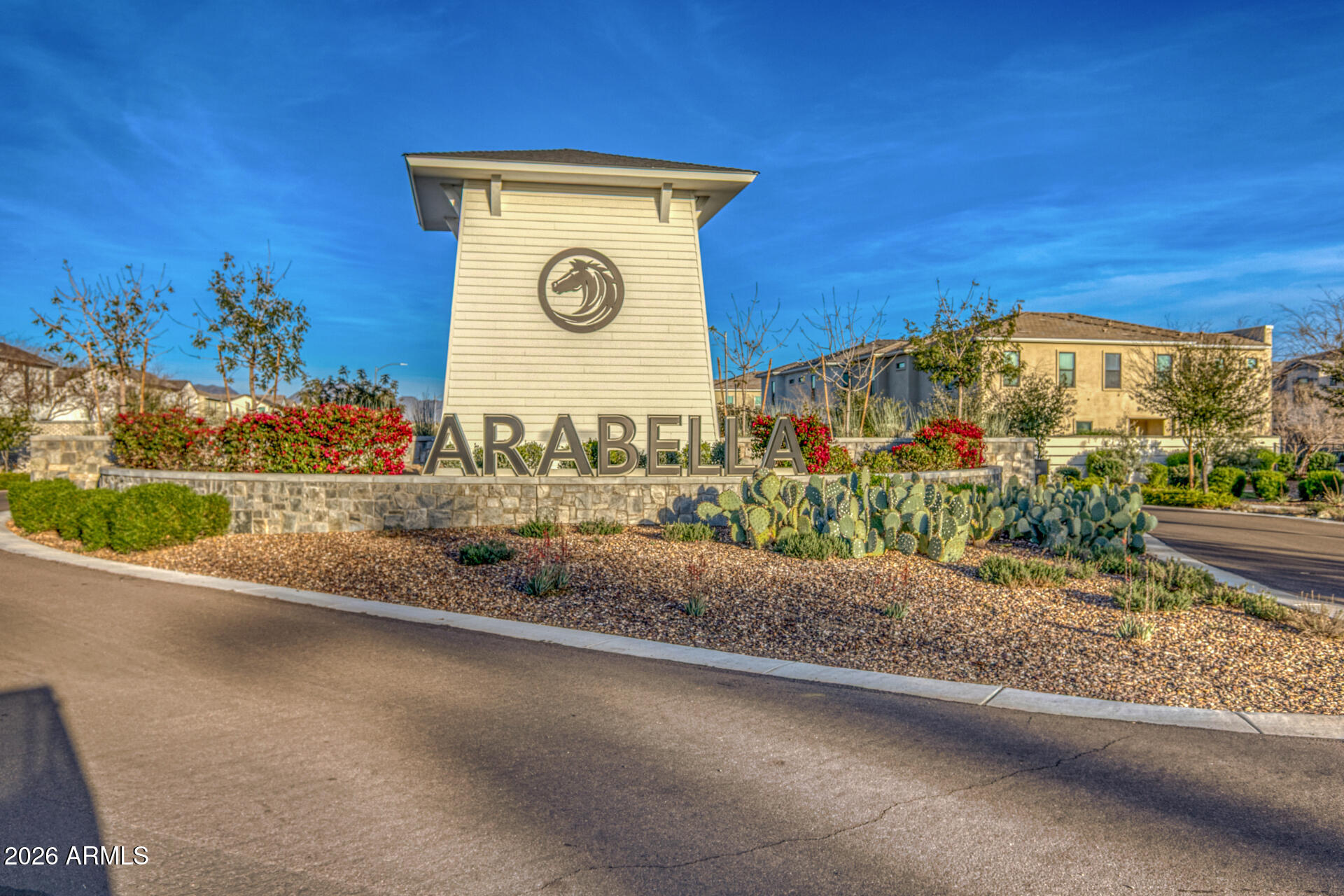 5022 E HARTFORD Avenue