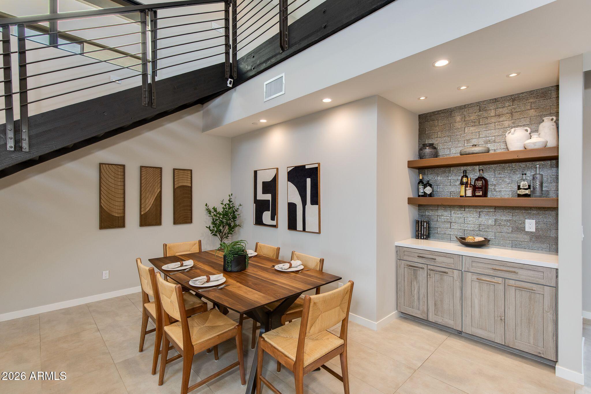 6525 E CAVE CREEK Road Unit: 27