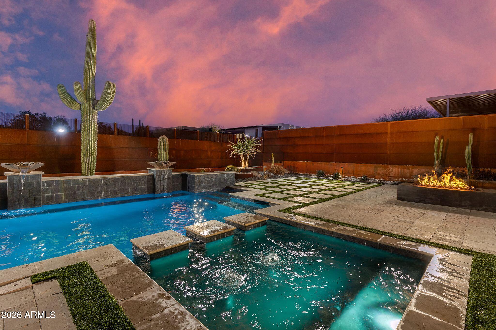 6525 E CAVE CREEK Road Unit: 27