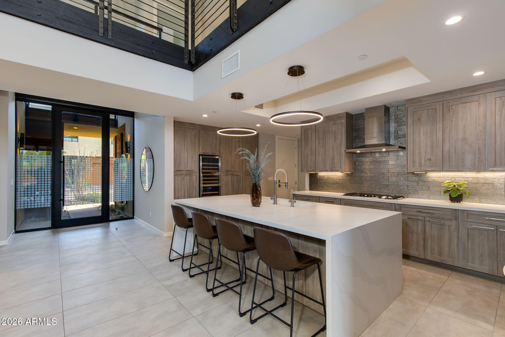 6525 E CAVE CREEK Road Unit: 27