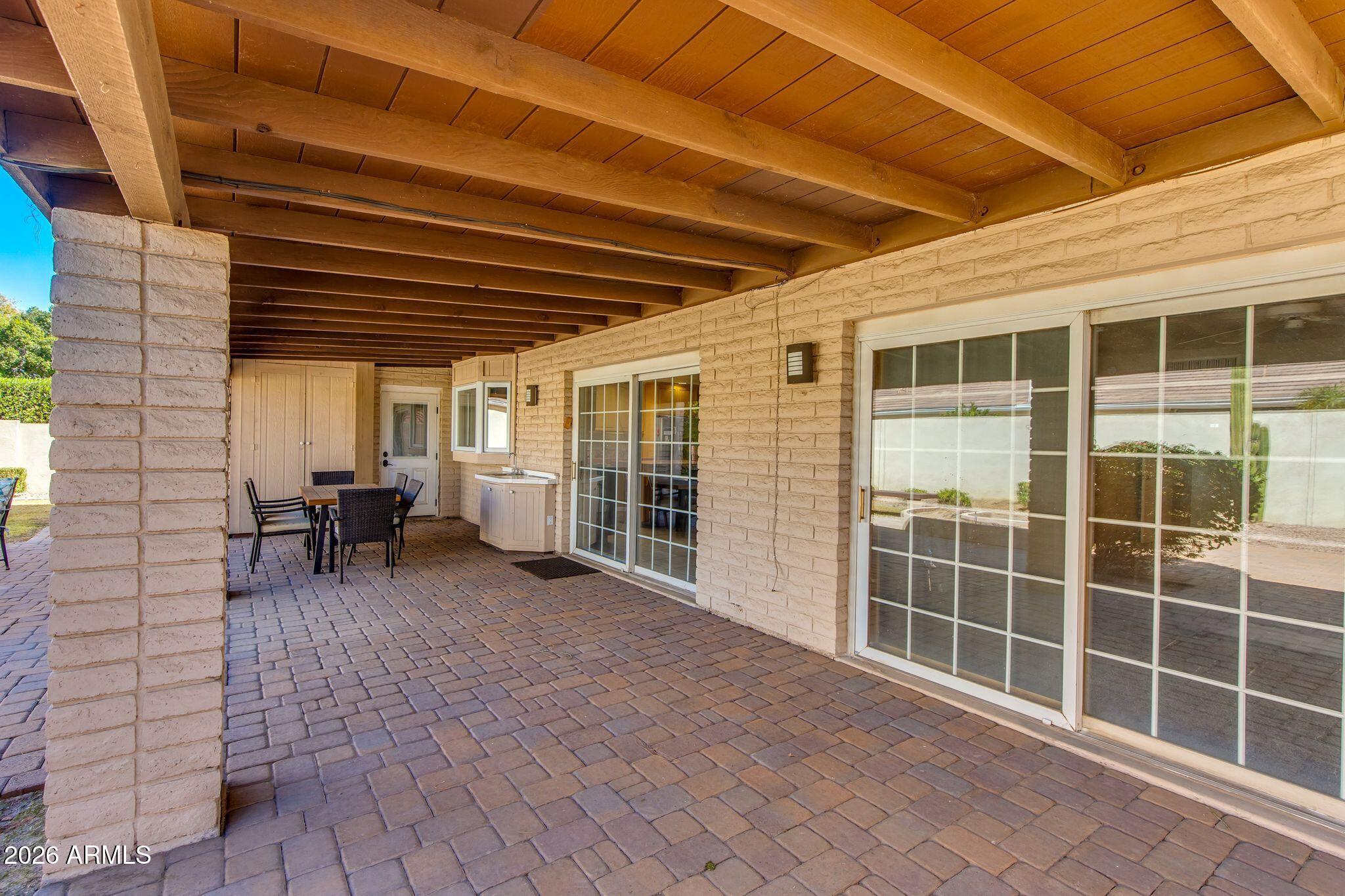 1204 E STEAMBOAT BEND Drive