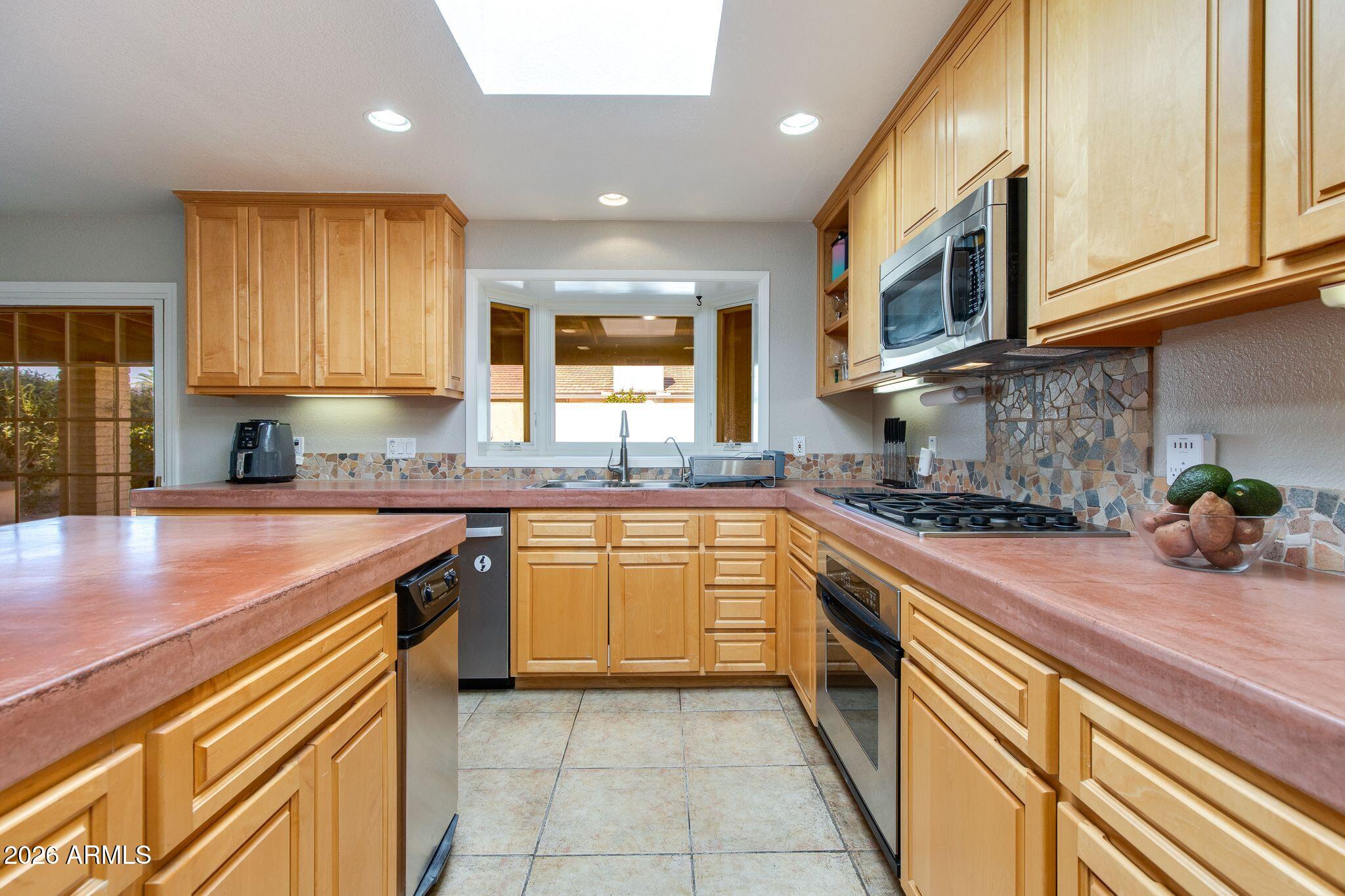 1204 E STEAMBOAT BEND Drive