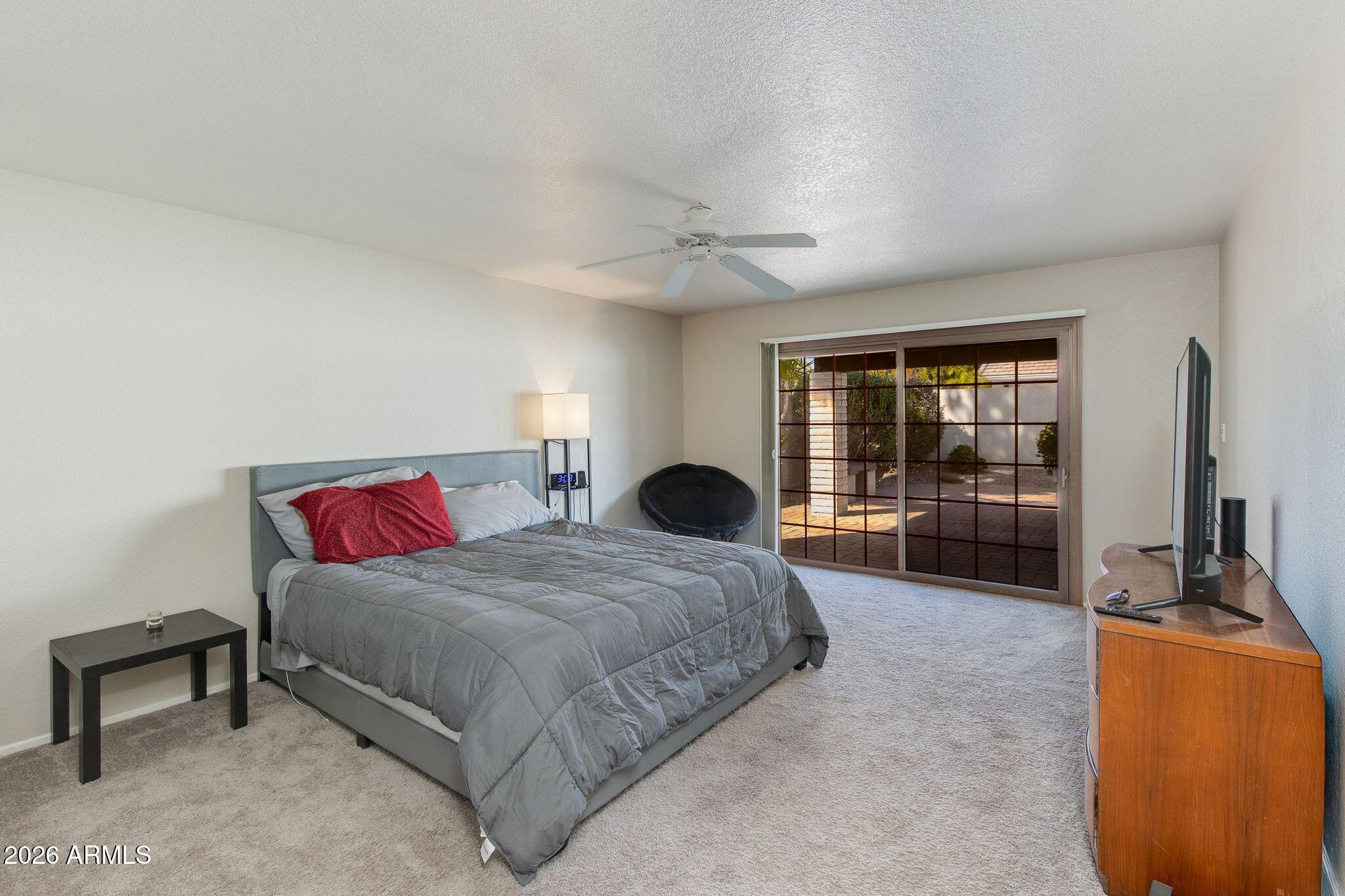 1204 E STEAMBOAT BEND Drive