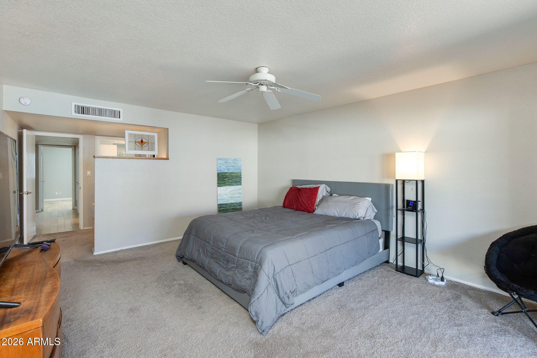 1204 E STEAMBOAT BEND Drive