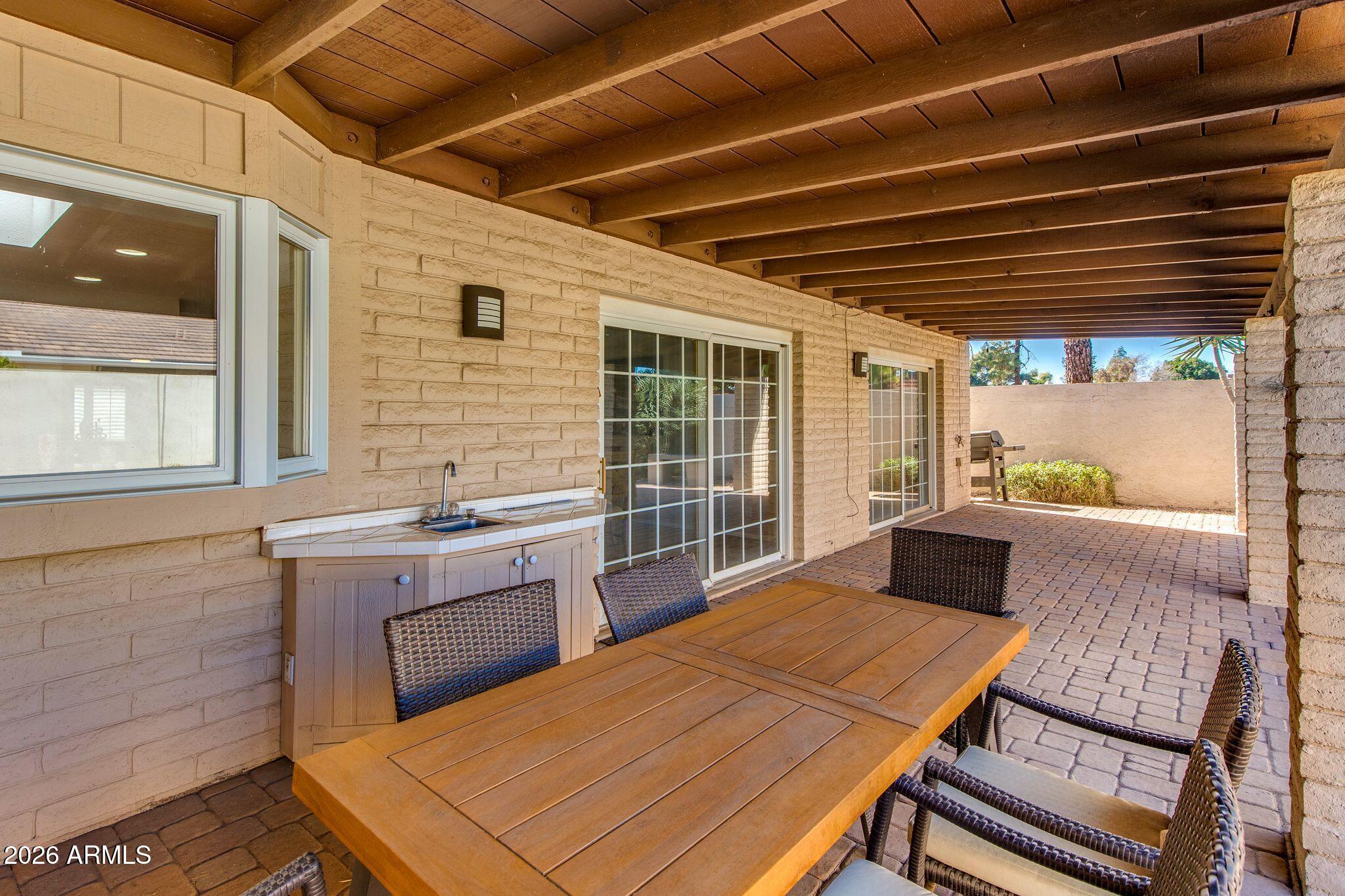 1204 E STEAMBOAT BEND Drive